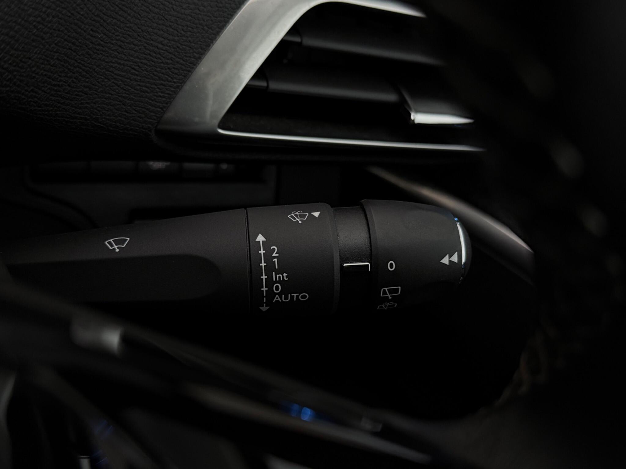 Peugeot 5008 view 19