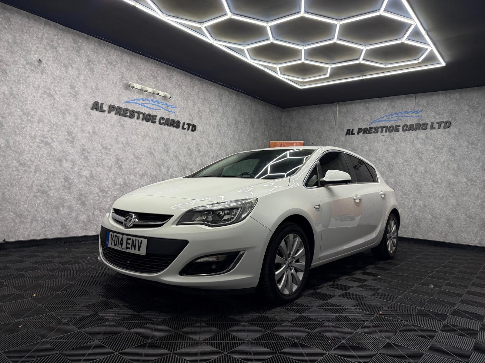 2014 Vauxhall Astra in White for sale