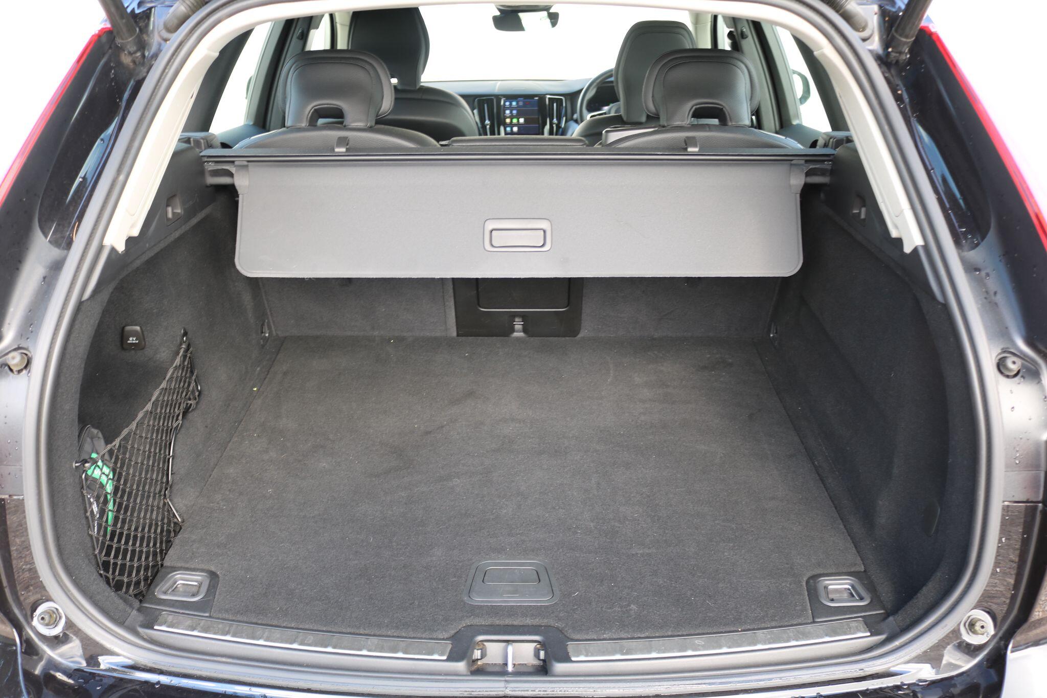 Volvo XC60 view 14