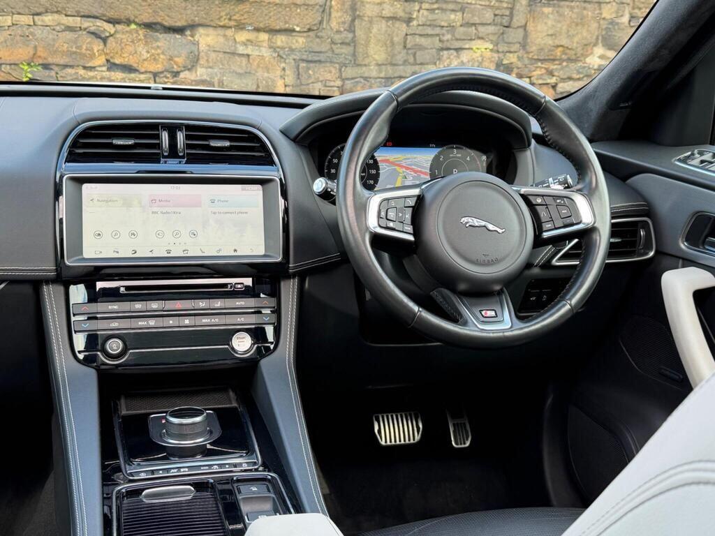 Jaguar F-Pace view 26