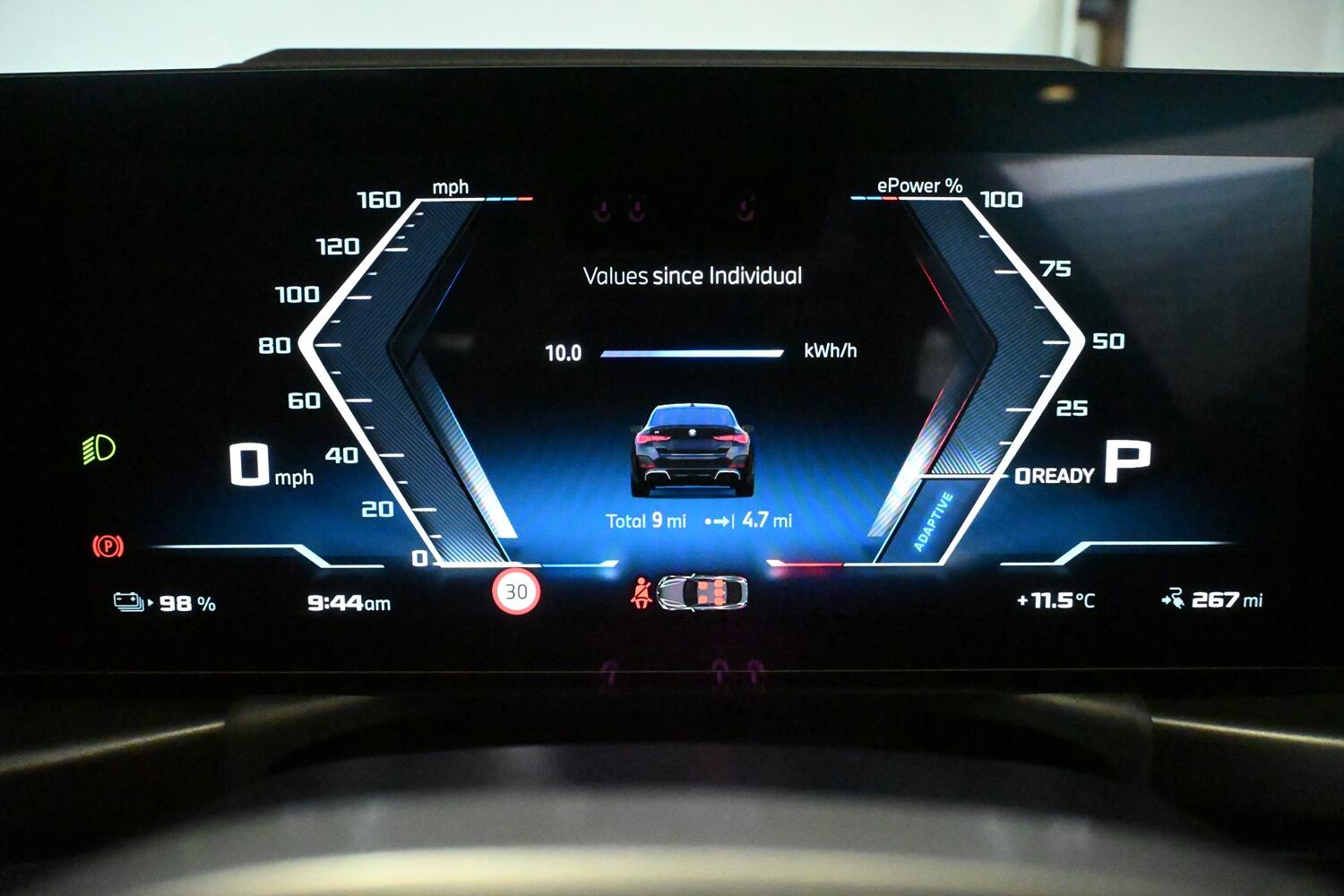 BMW I4 view 9