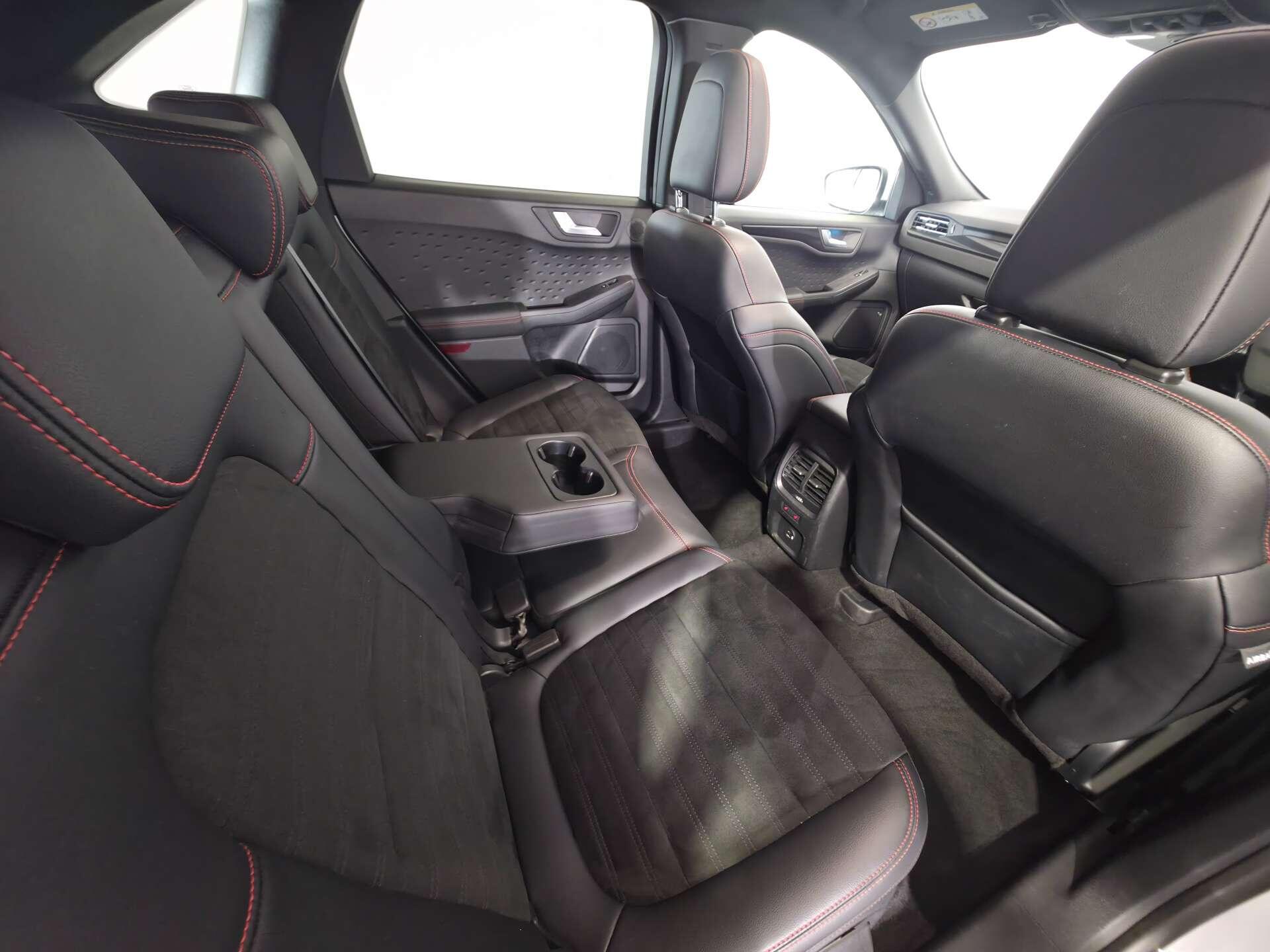 Ford Kuga view 16
