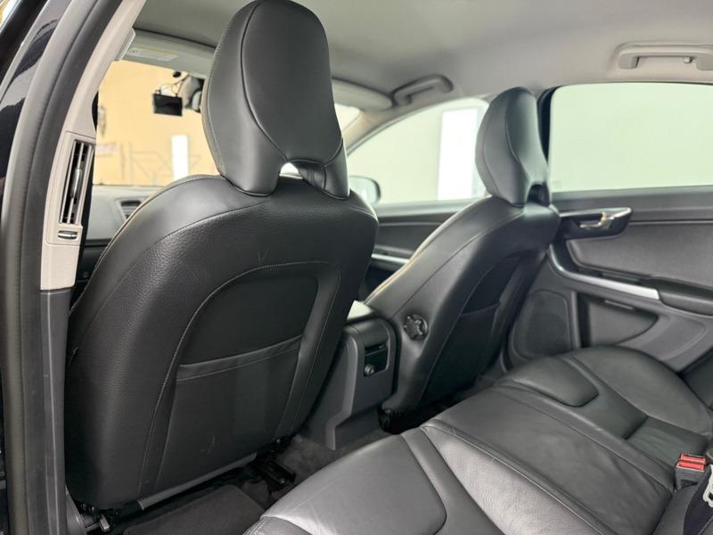 2011 Volvo S60 image 28