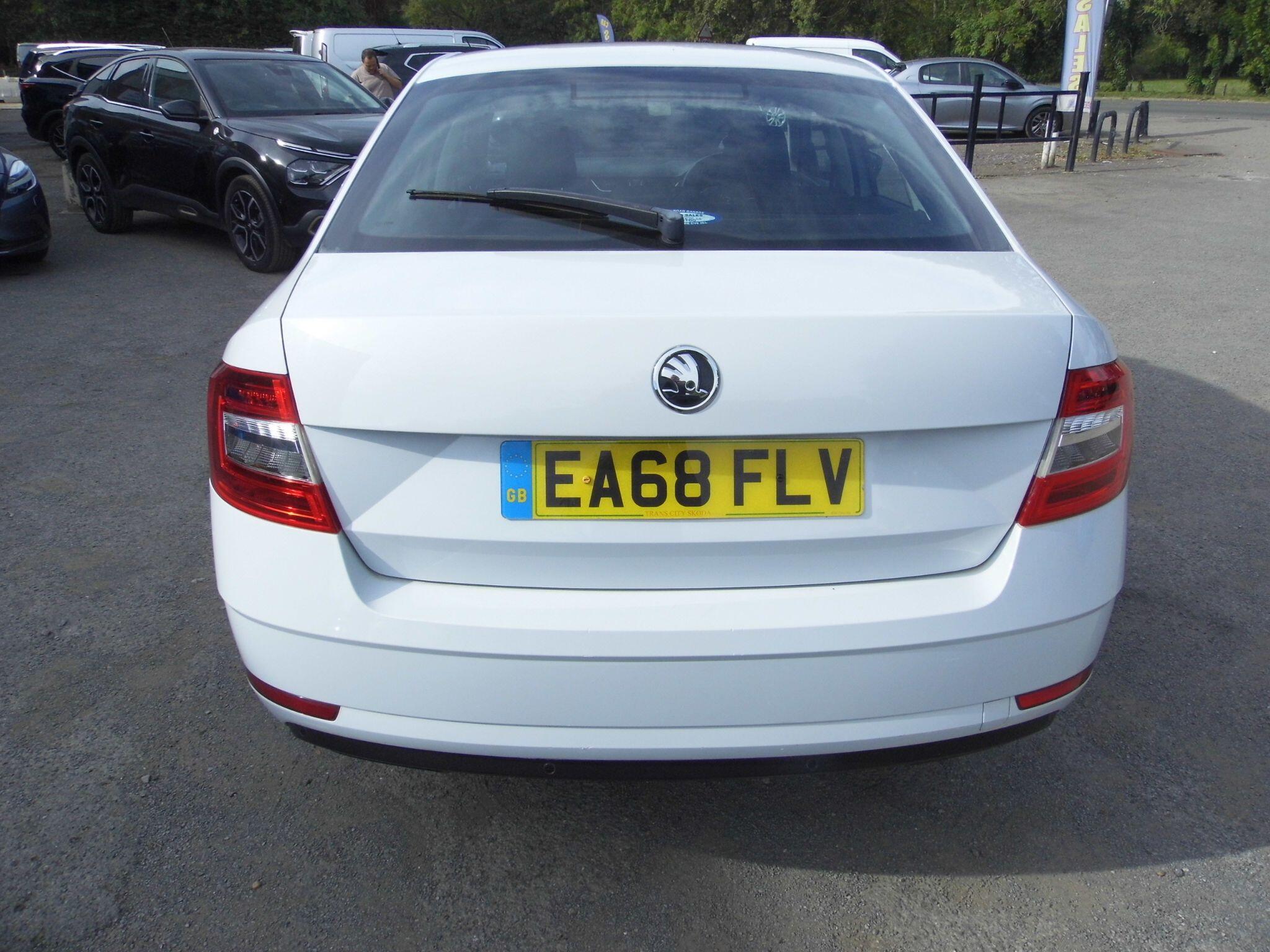Skoda Octavia view 5