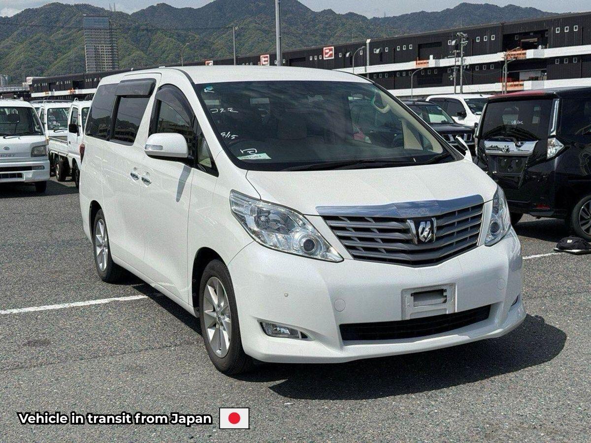 Toyota Alphard main image