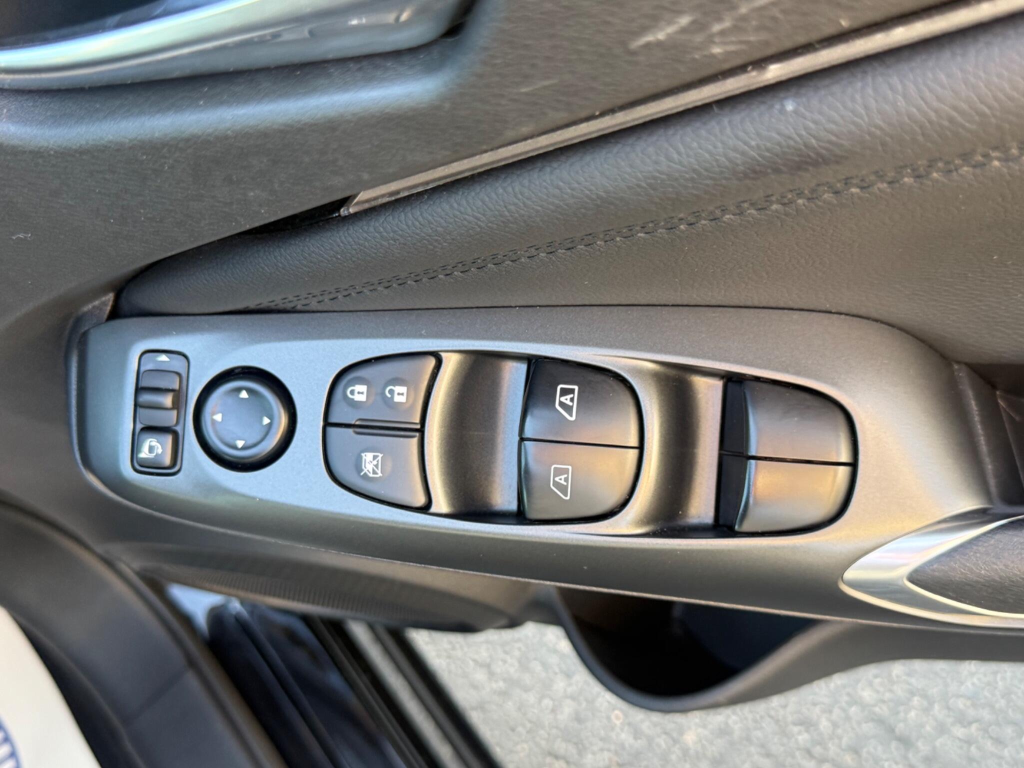 Nissan Juke view 8