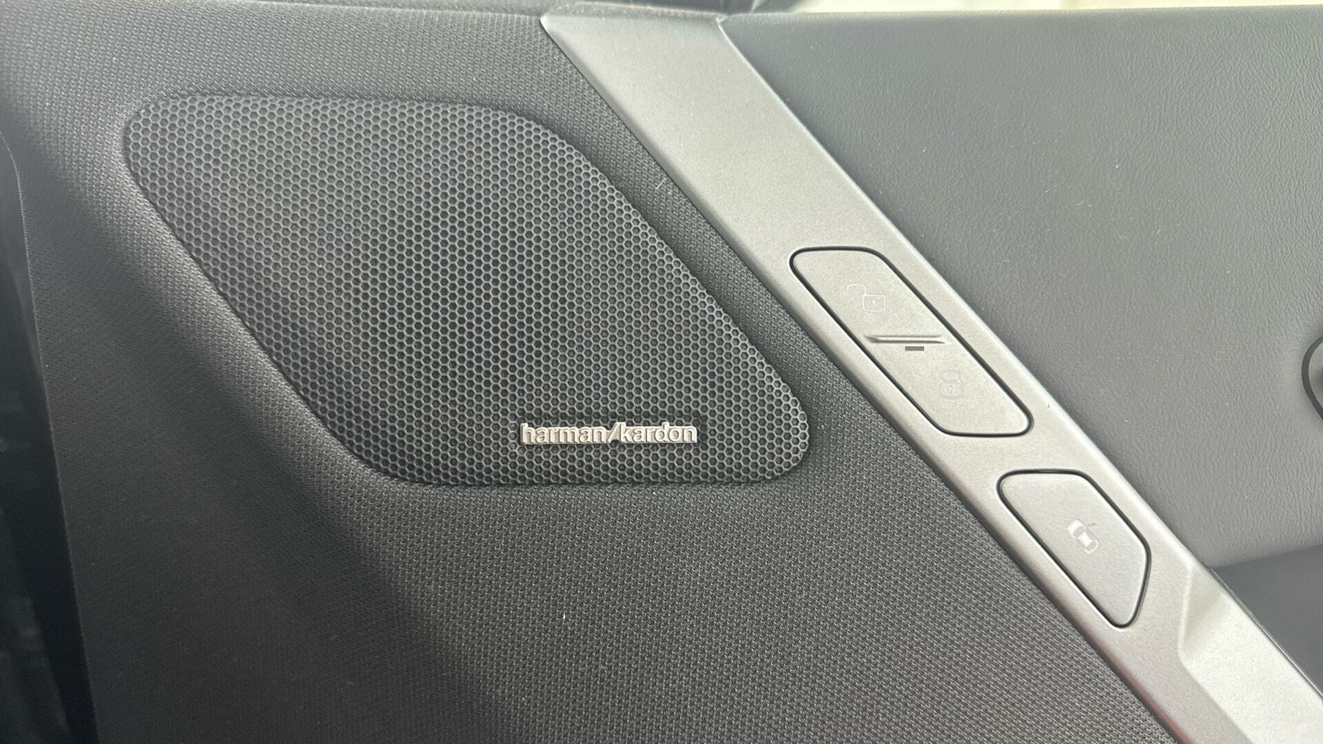 BMW iX view 21