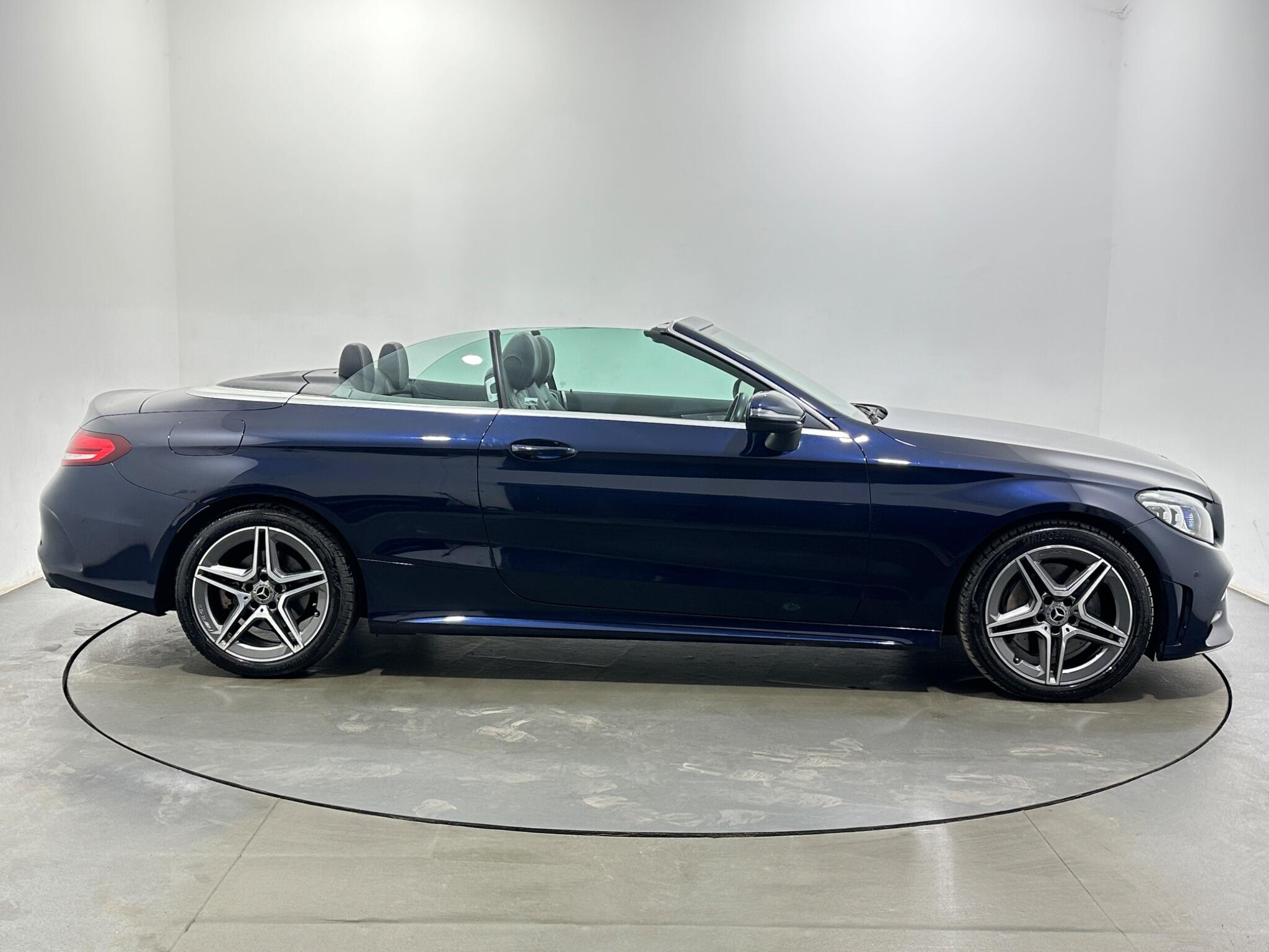 Mercedes-Benz C Class view 9