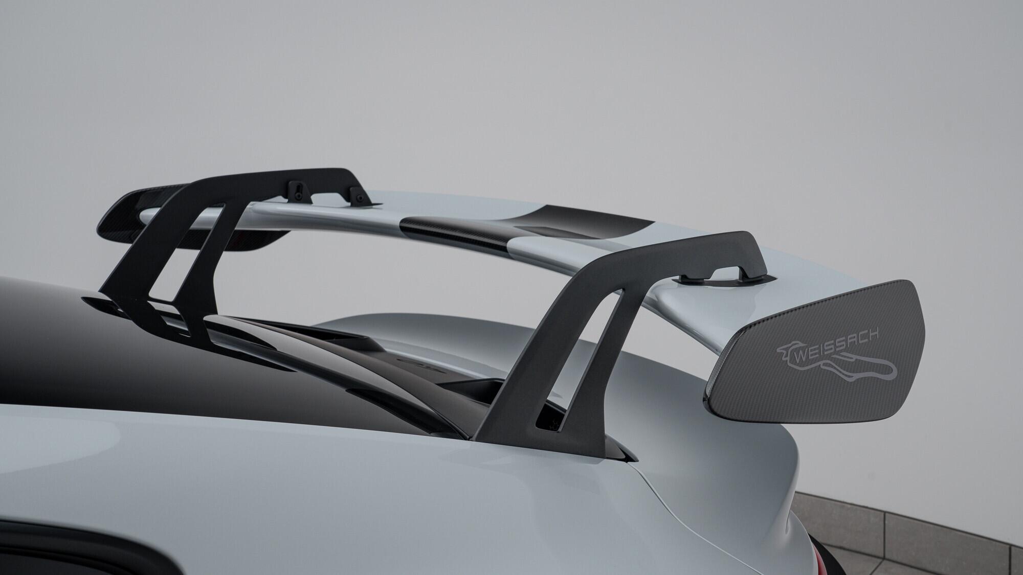 Porsche 911 view 14