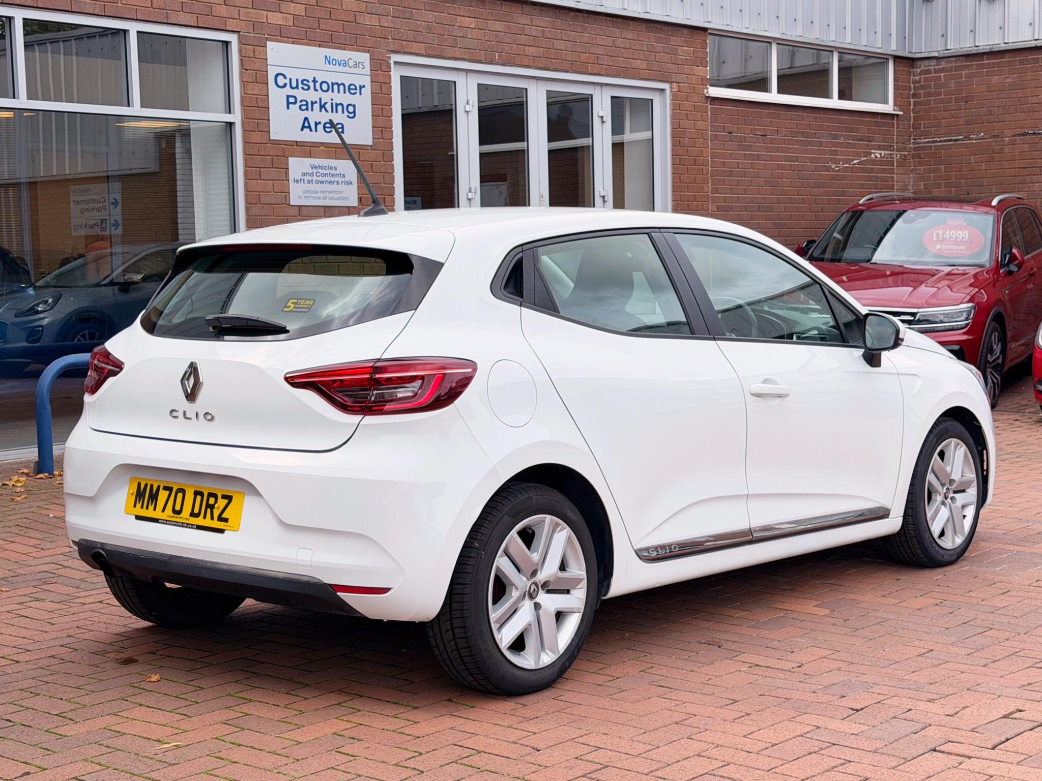 Renault Clio view 20