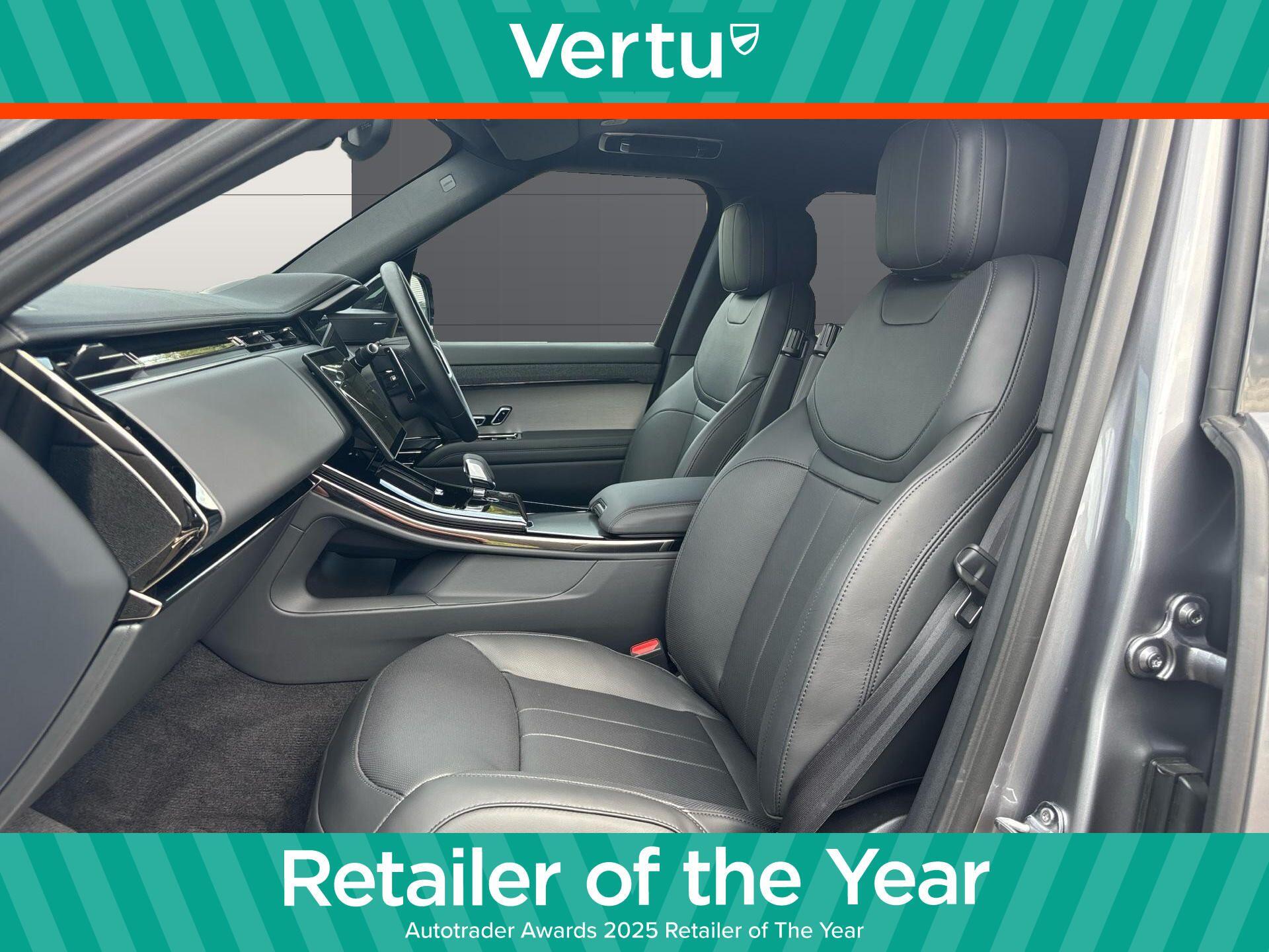 Land Rover Range Rover Sport view 3