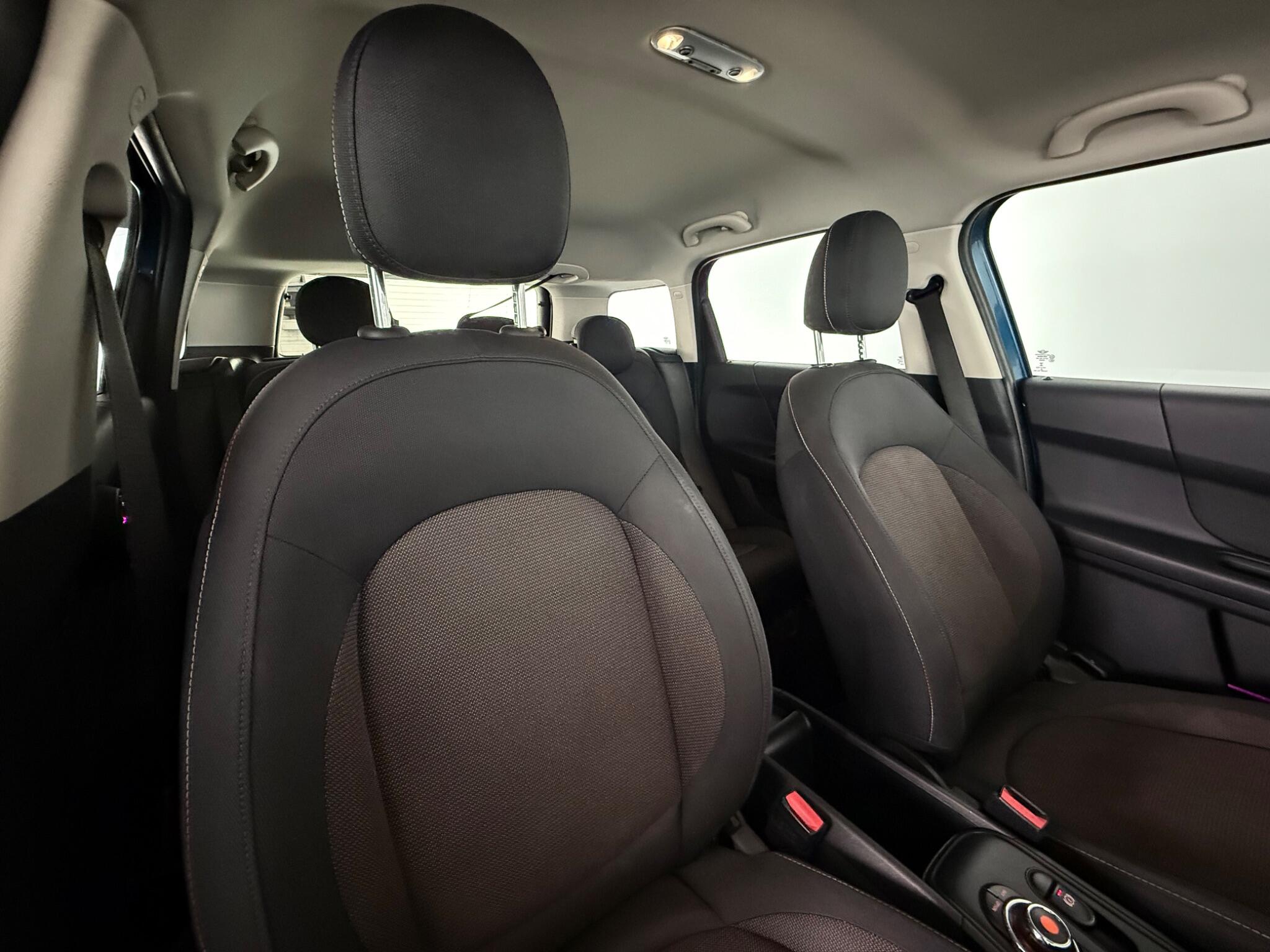 Mini Countryman view 32