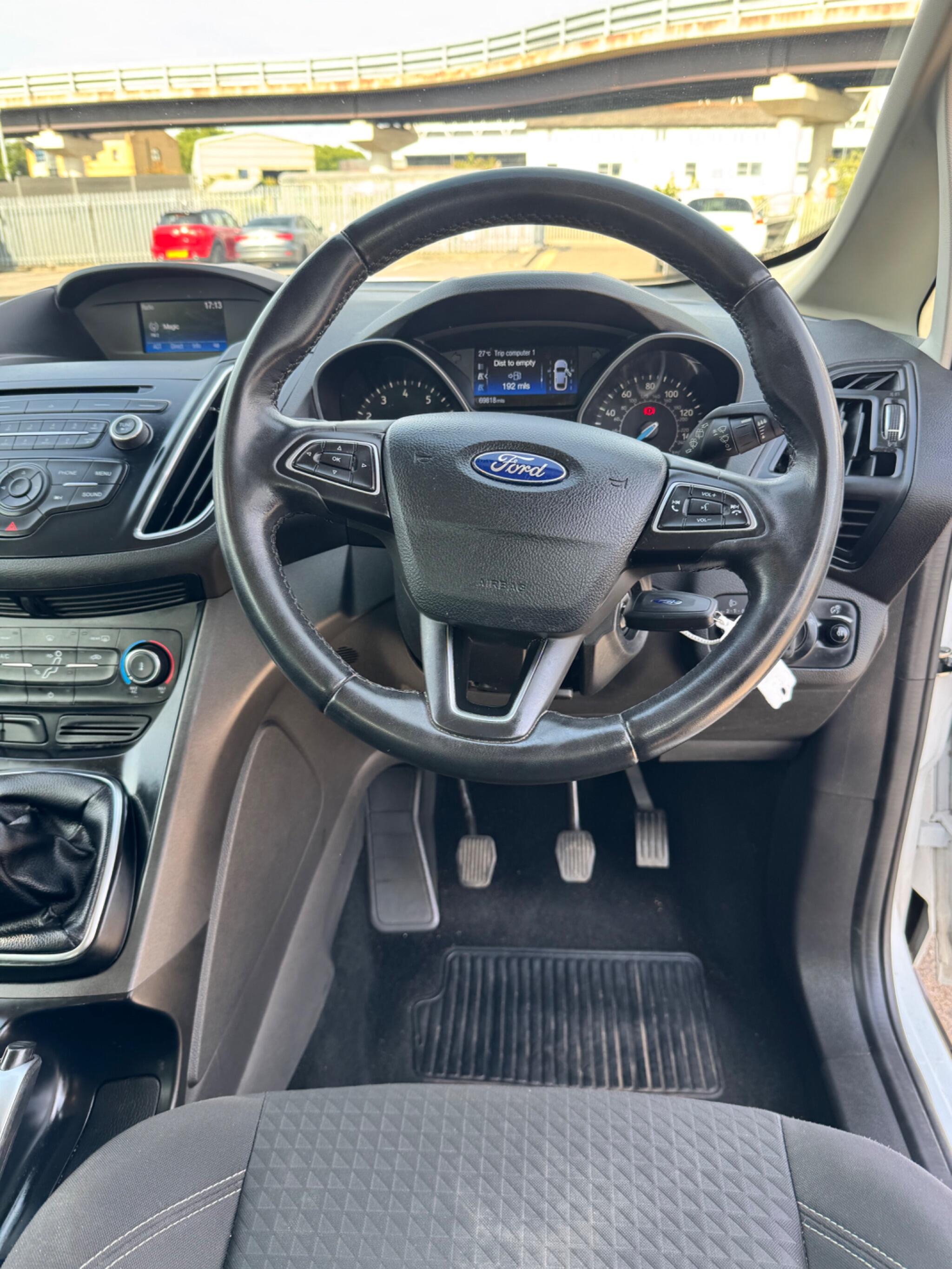 Ford C-Max view 46