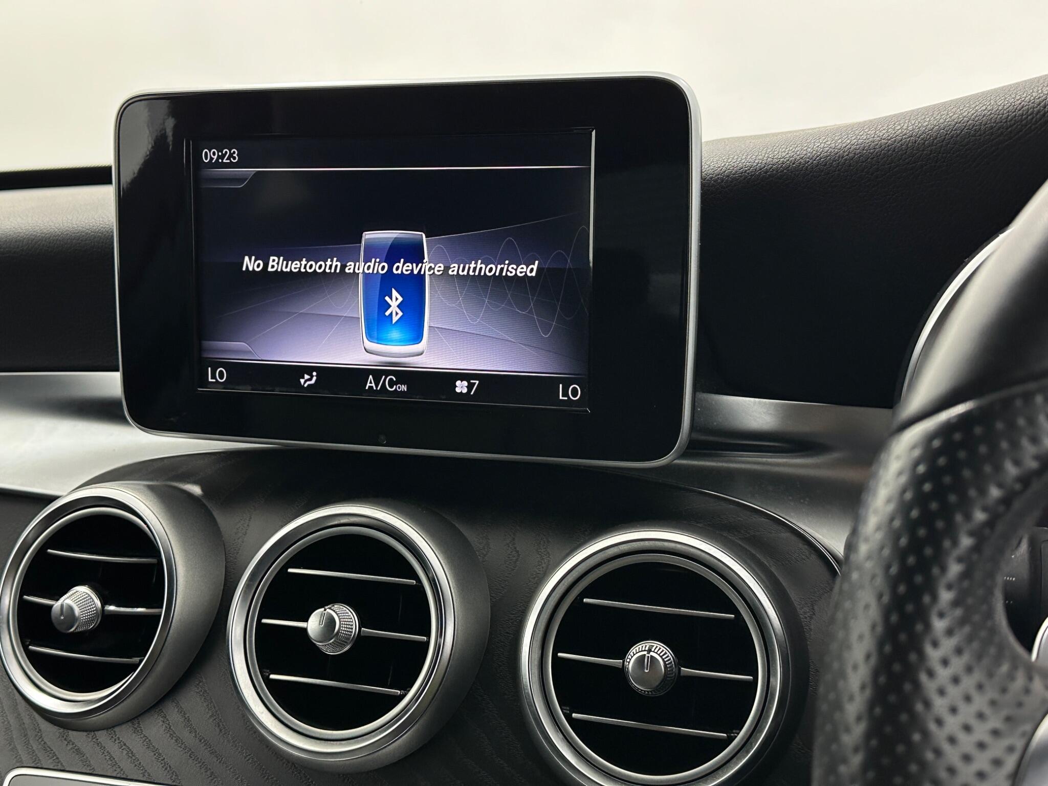 Mercedes-Benz C-Class view 26