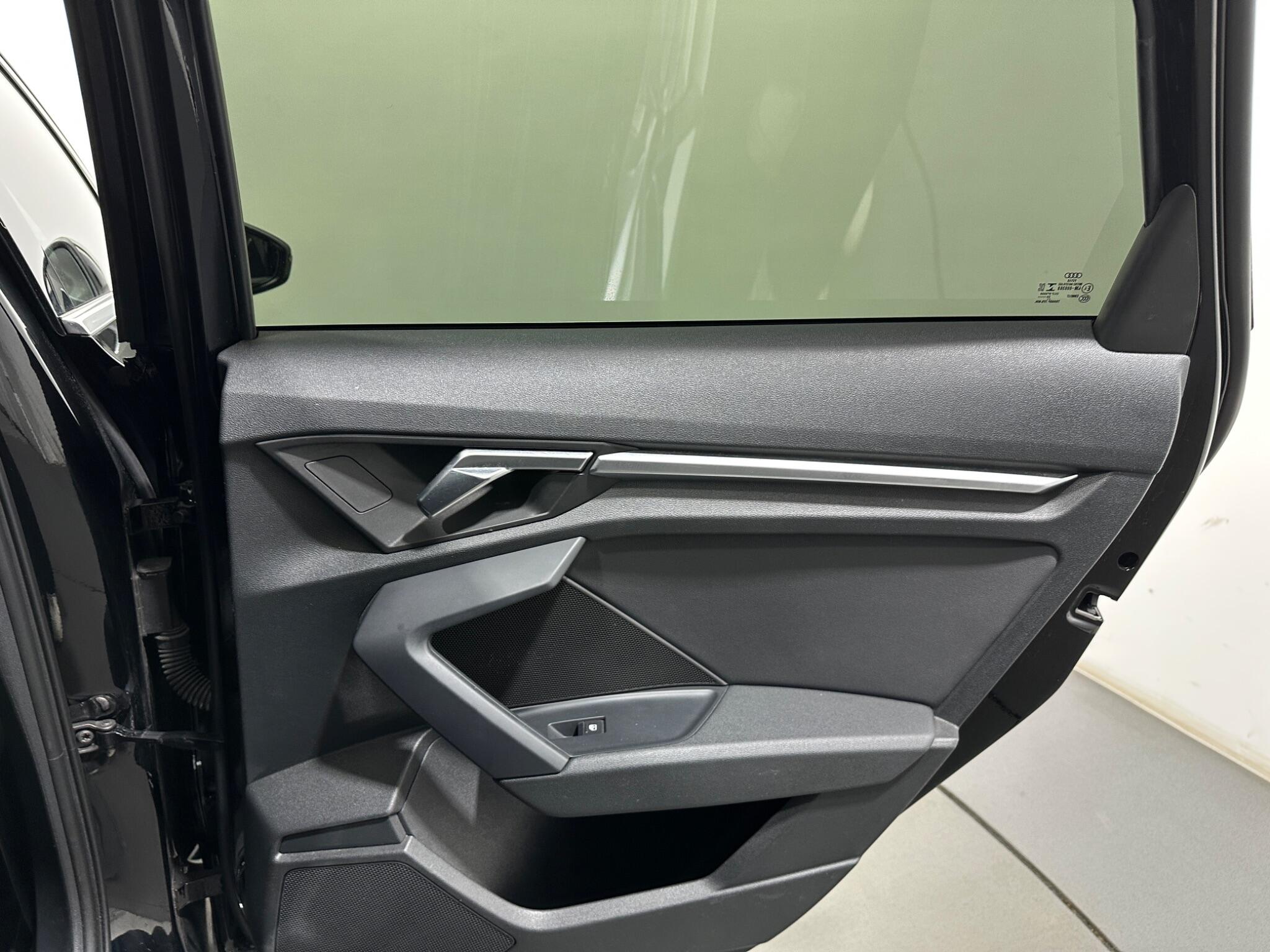 Audi A3 view 42