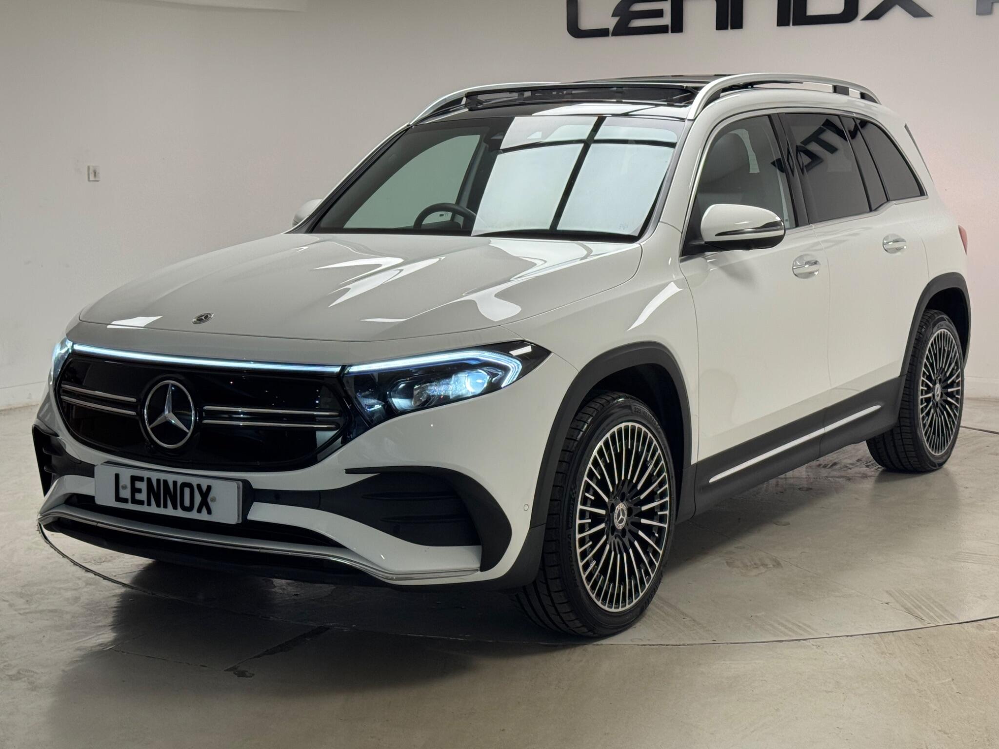 Mercedes-Benz Eqb view 3