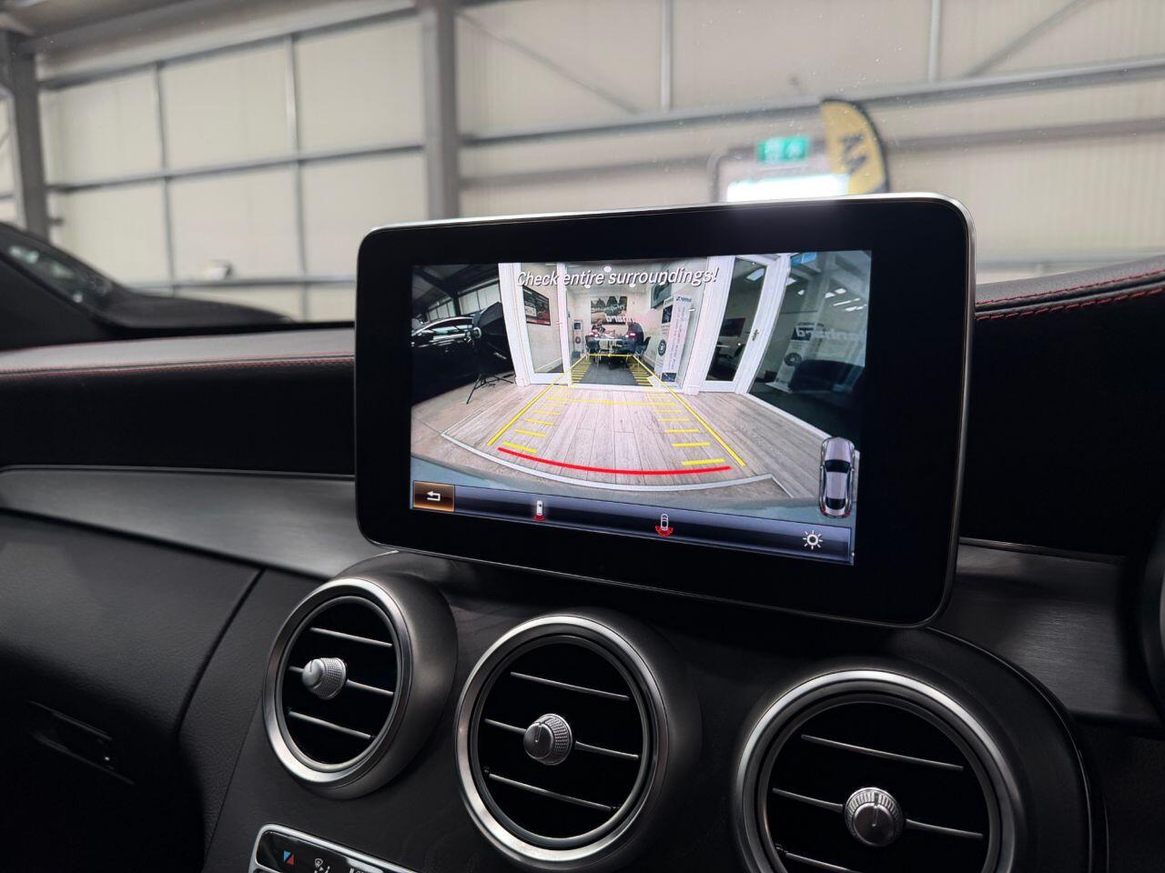 Mercedes-Benz C-Class view 13