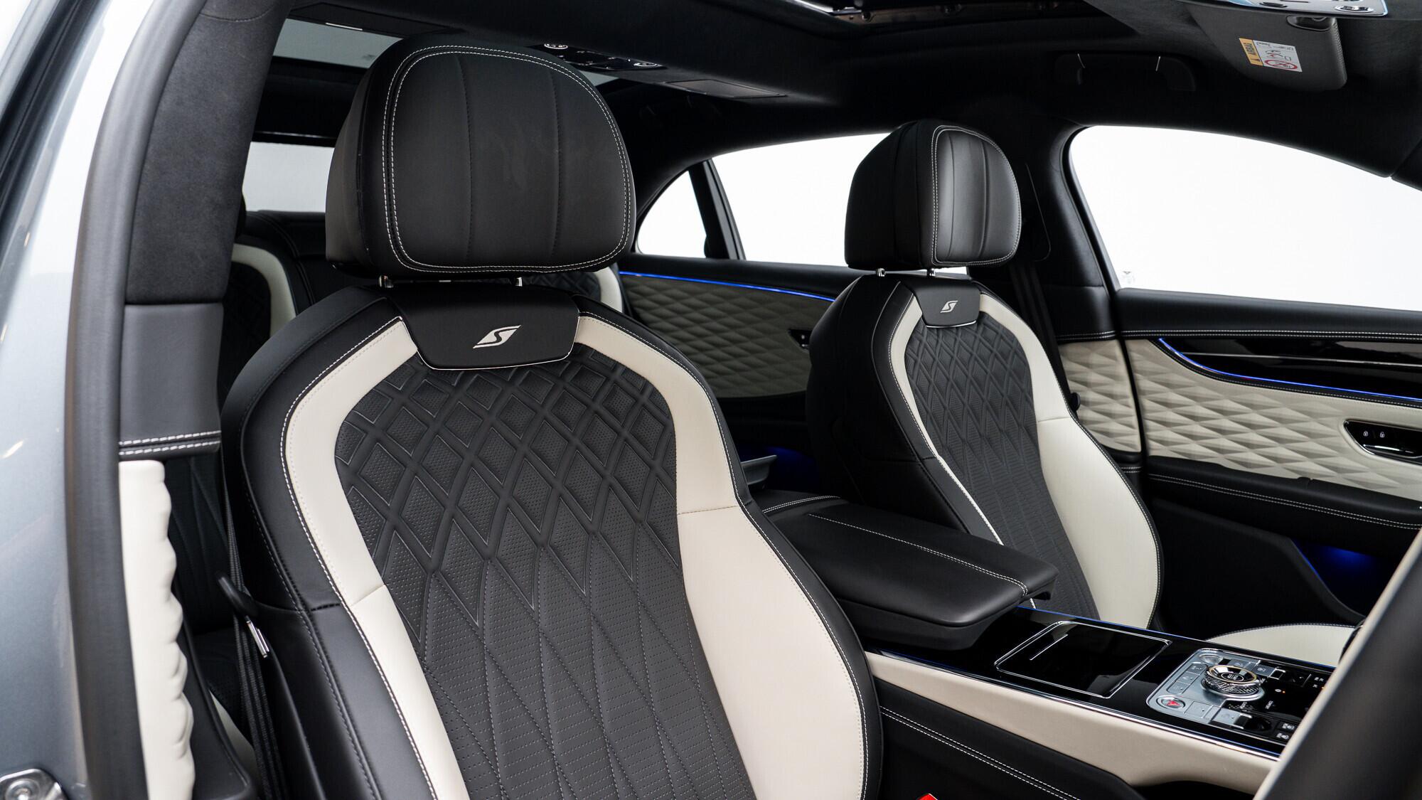 Bentley Flying Spur view 6