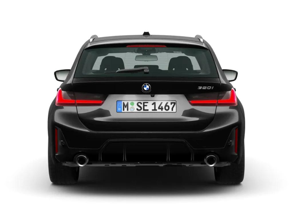 BMW 3 Series view 4