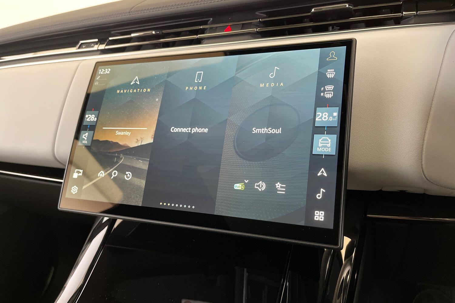 Land Rover Range Rover Sport view 24