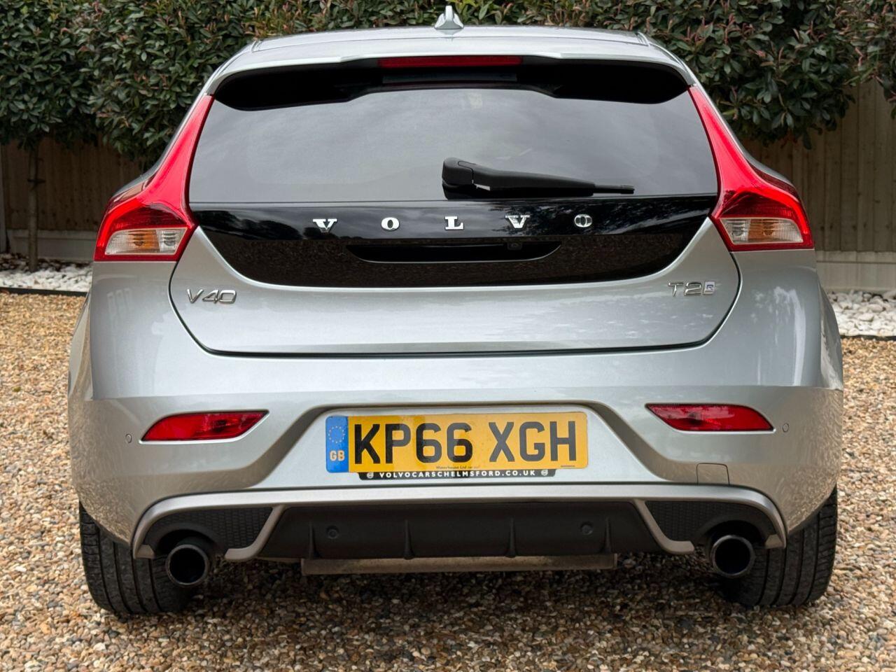 Volvo V40 view 14
