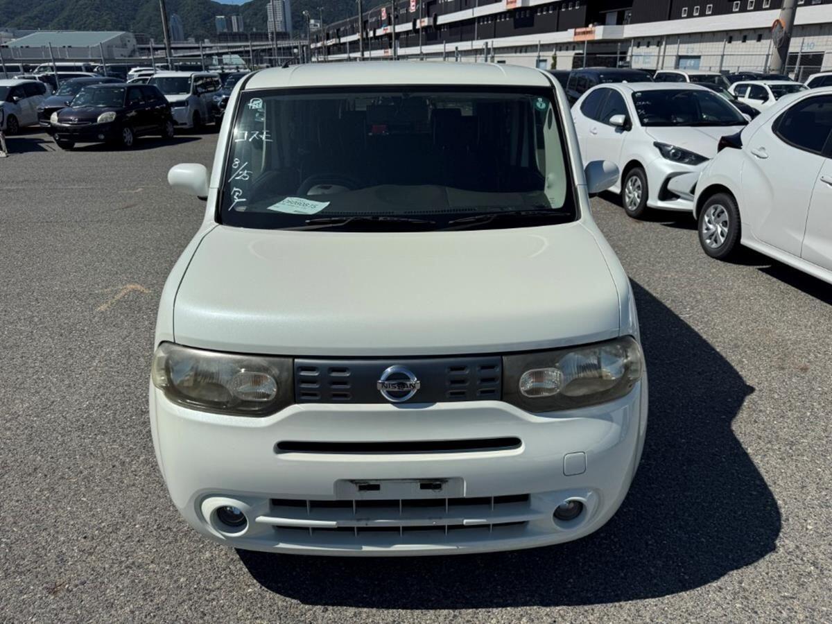 Nissan Cube view 8