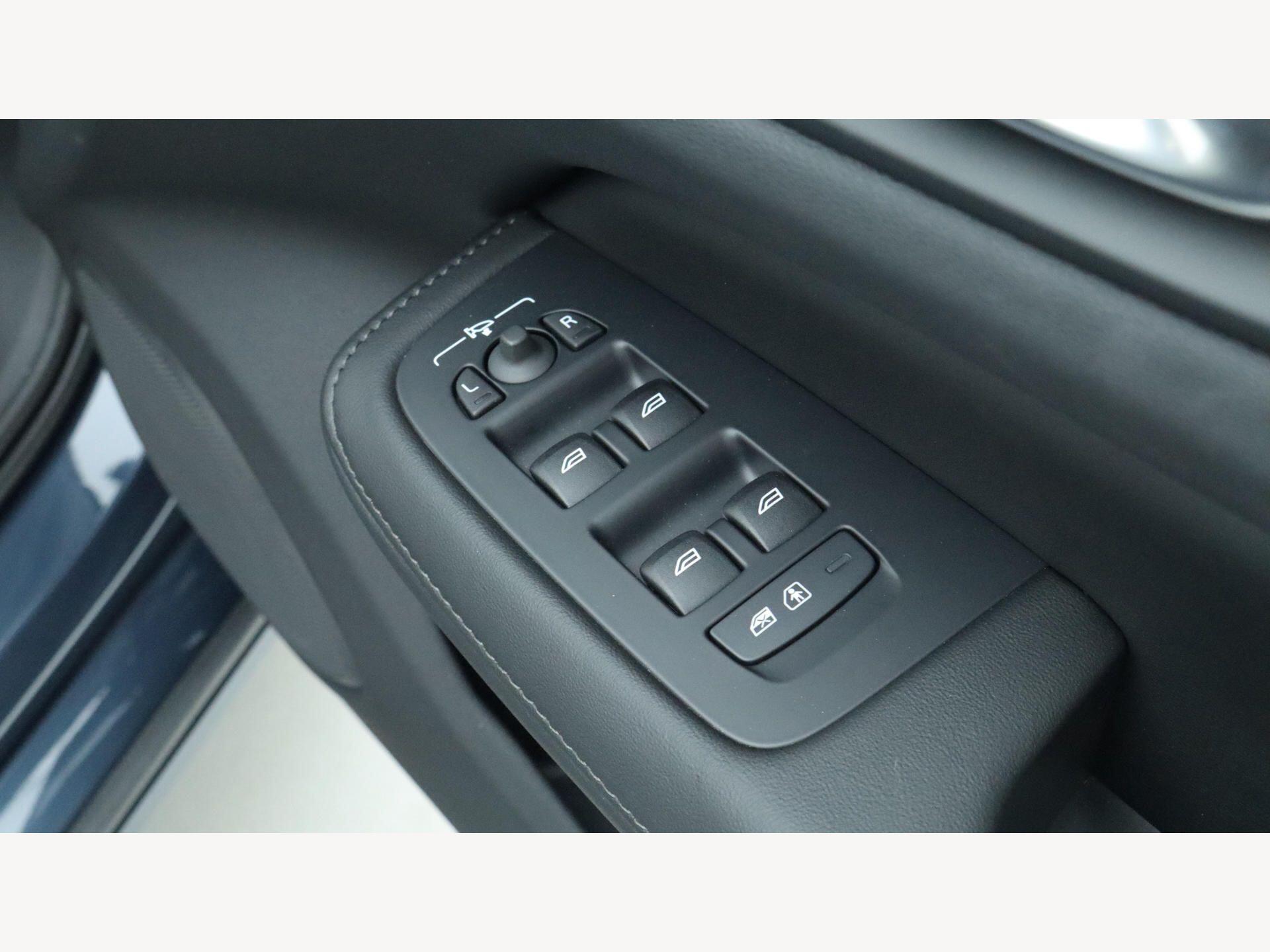 Volvo V60 view 25