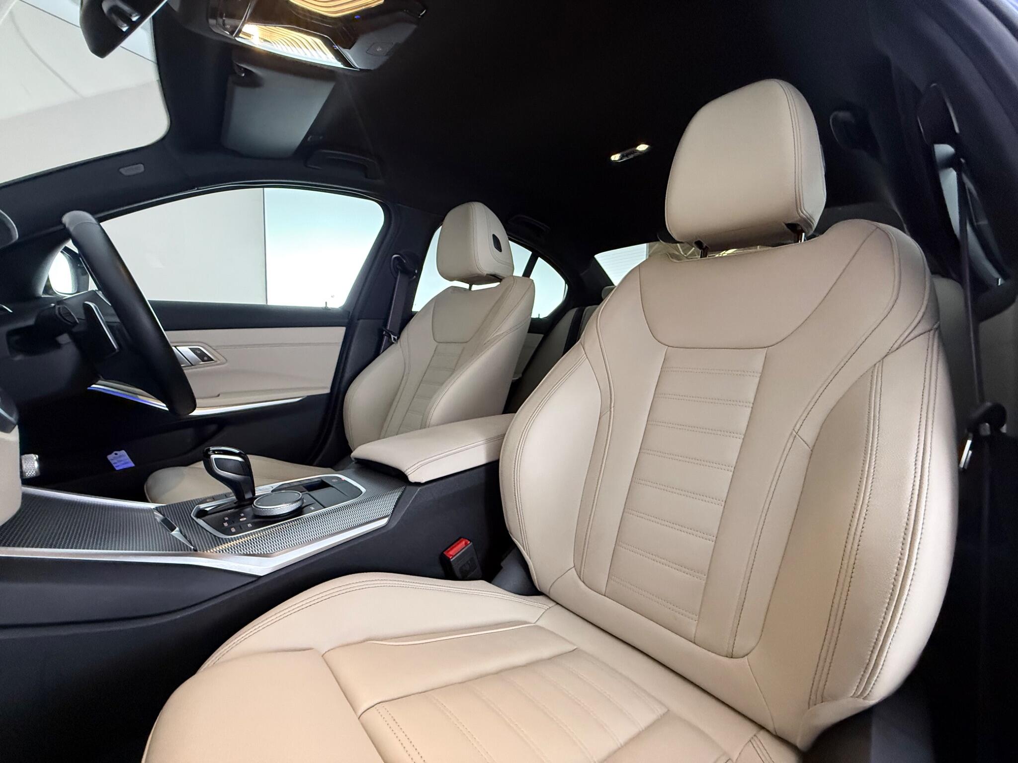 BMW 3 Series view 31
