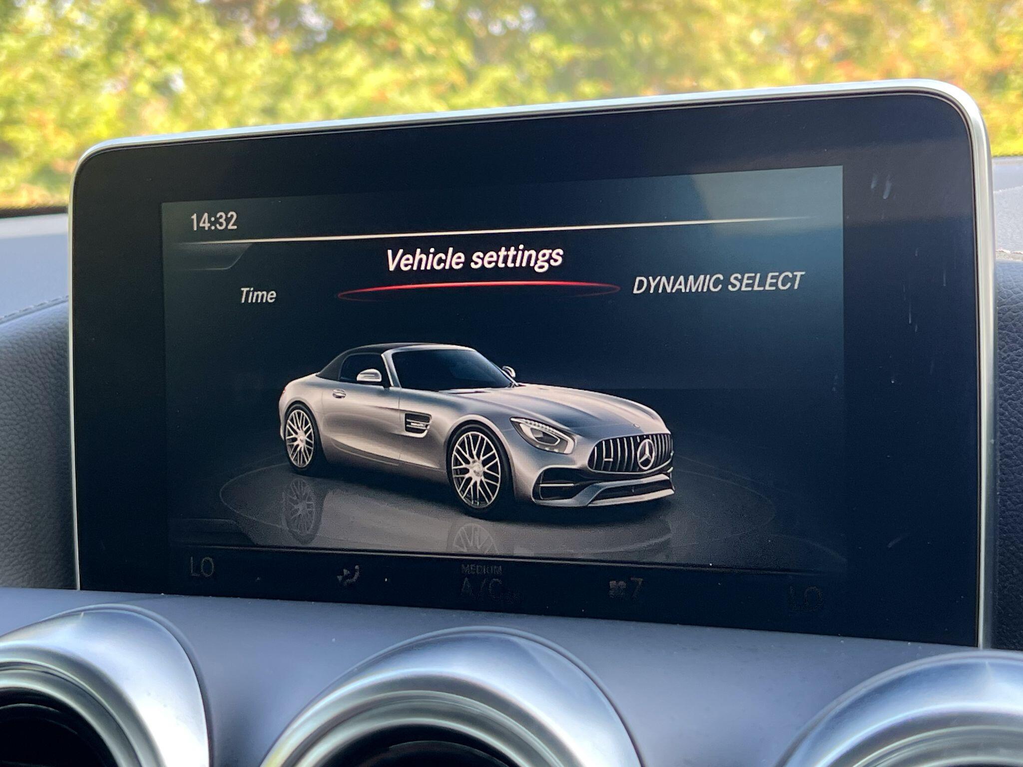 Mercedes-Benz Amg GT view 22