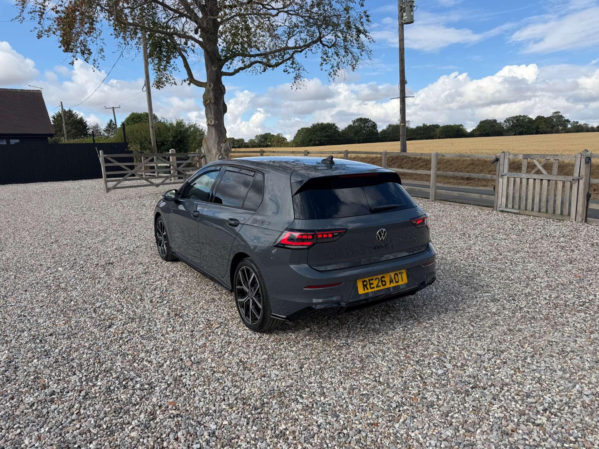 Volkswagen Golf view 3