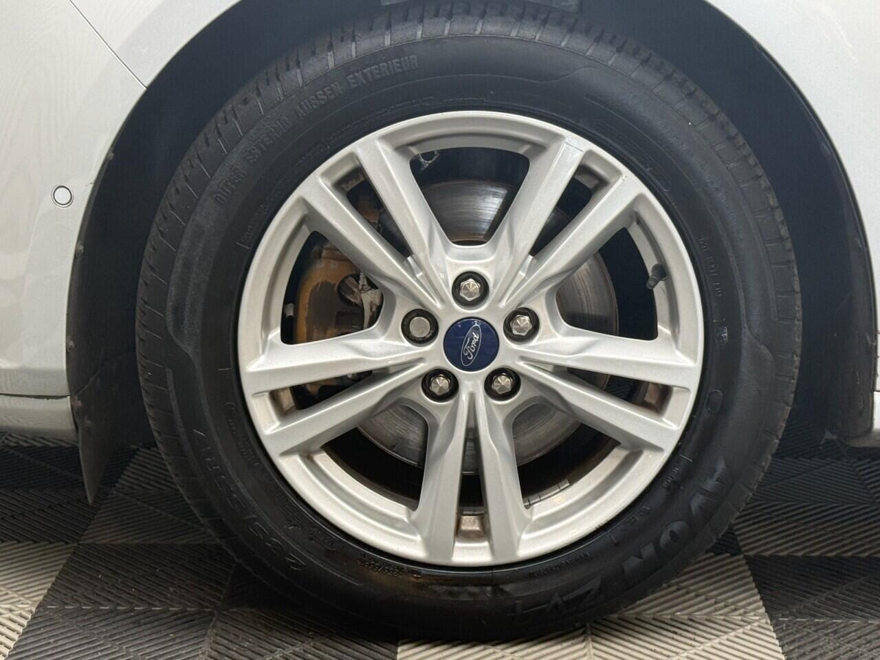 Ford S-Max view 4