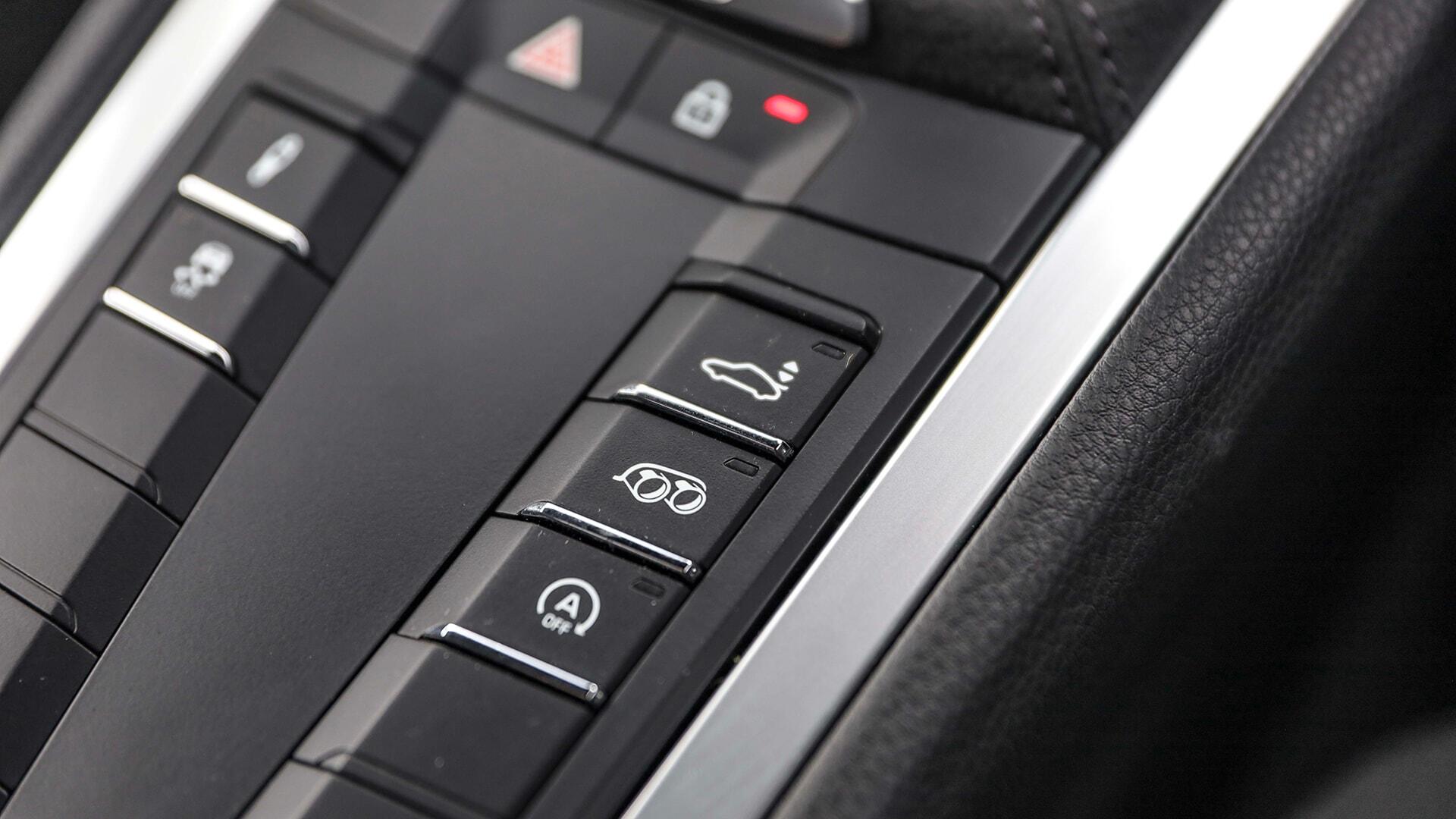 Porsche Cayman view 15