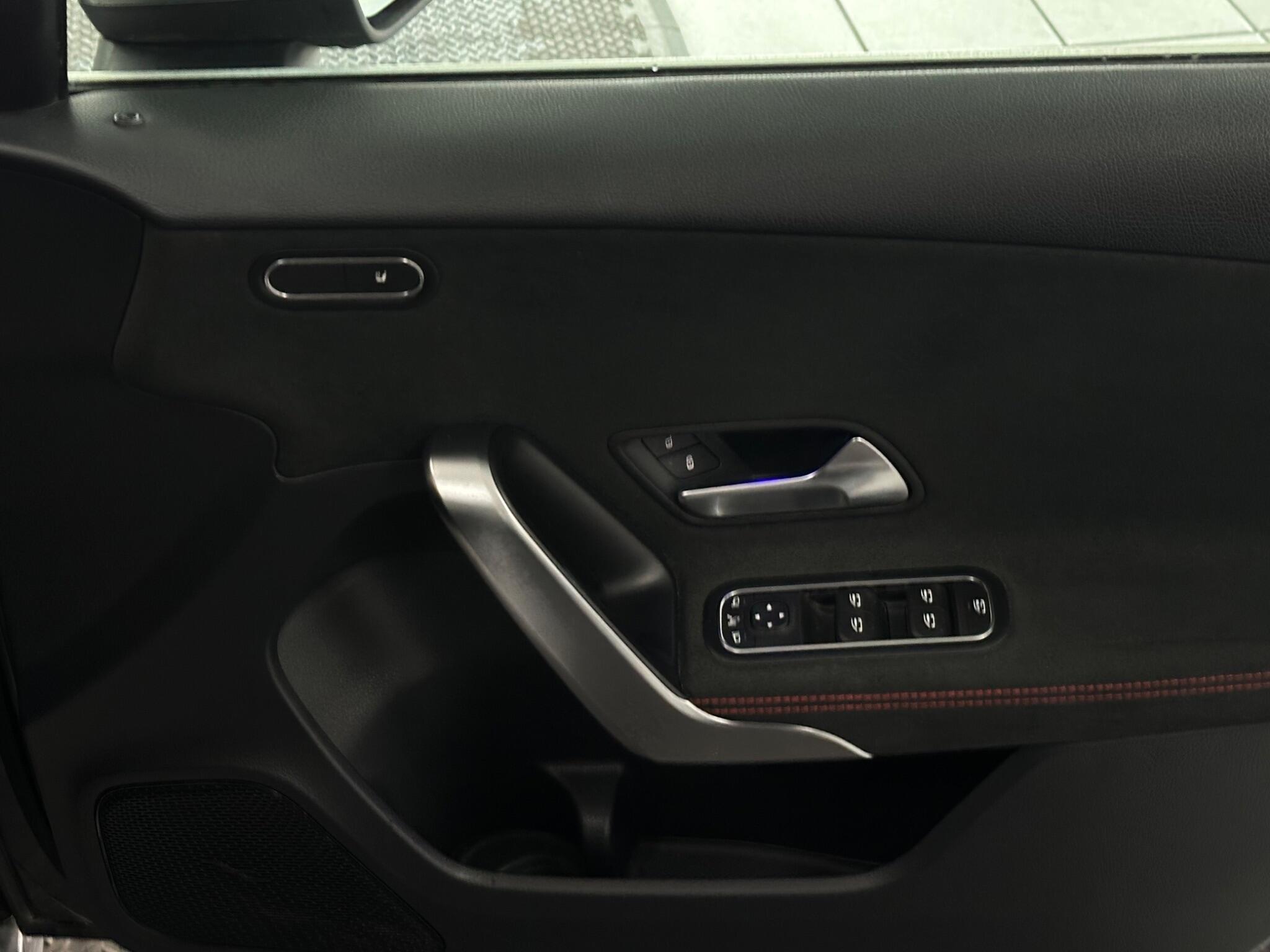Mercedes-Benz A Class view 18