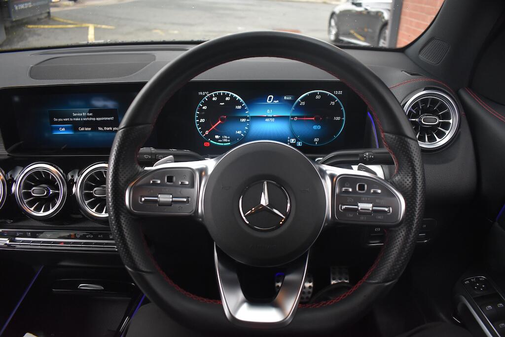 Mercedes-Benz 300 view 52