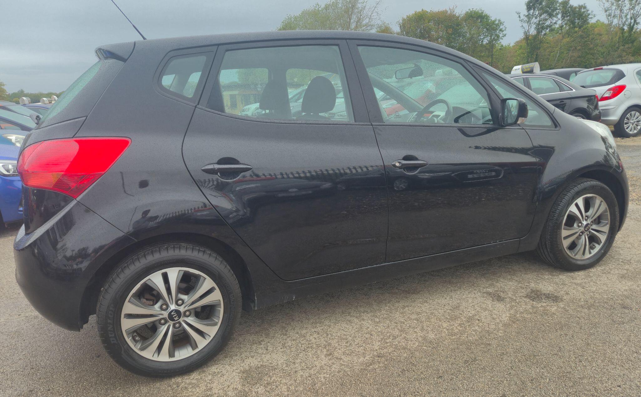 Kia Venga view 9