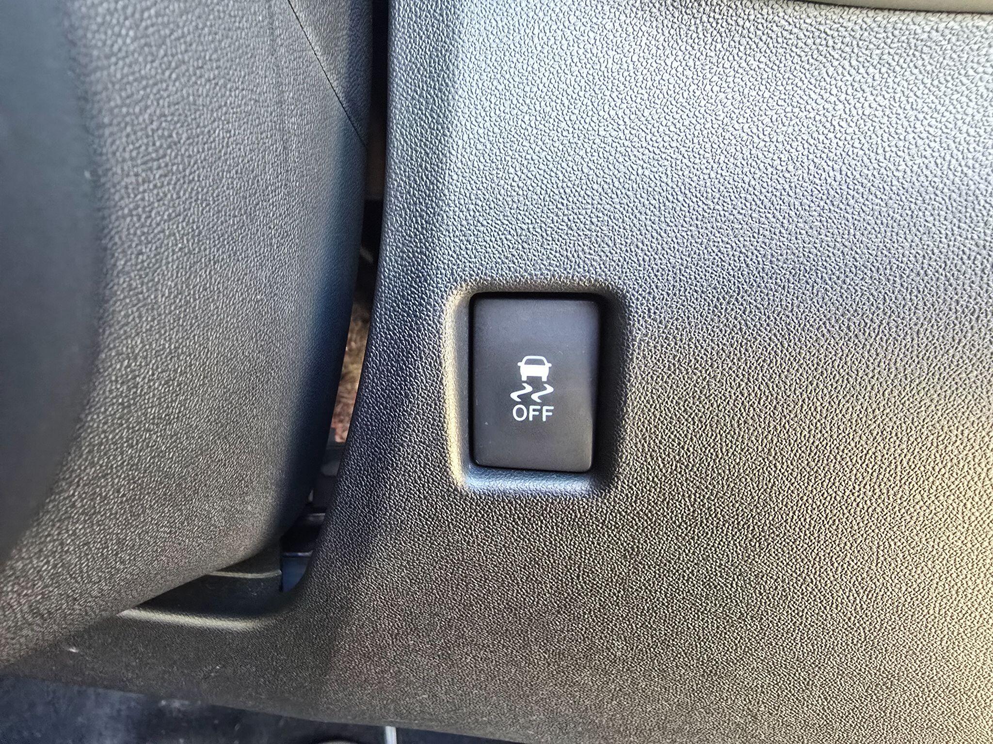 Peugeot 108 view 26
