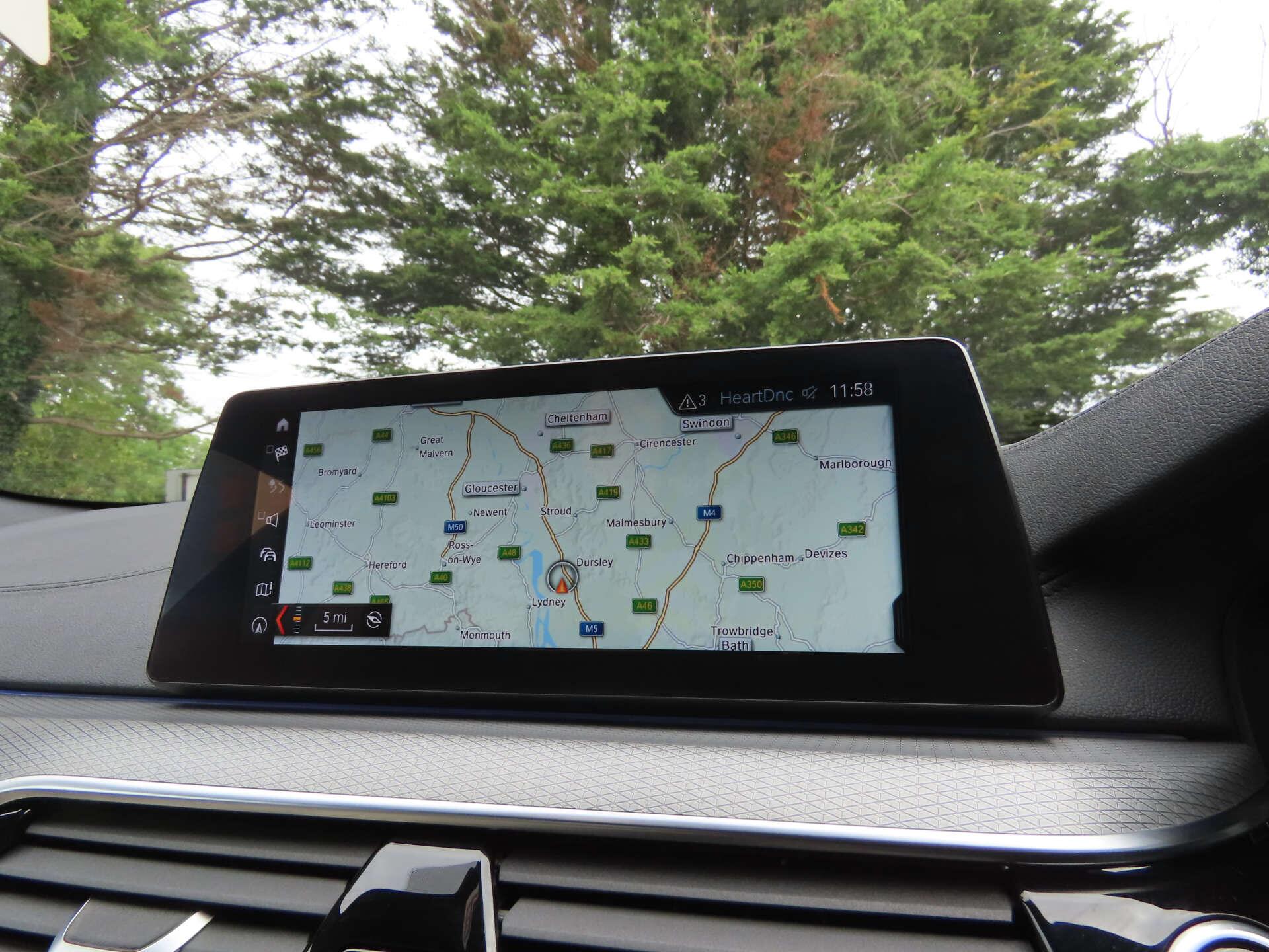 BMW 5 Series view 11