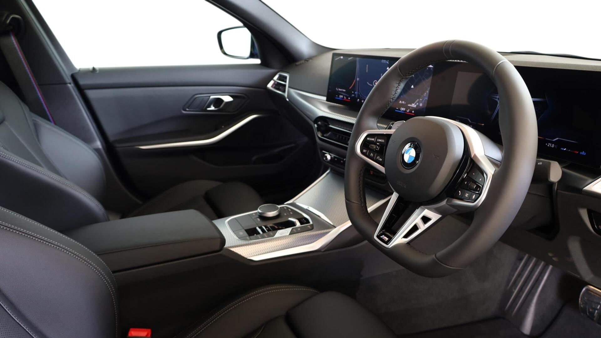 BMW 3 Series view 6