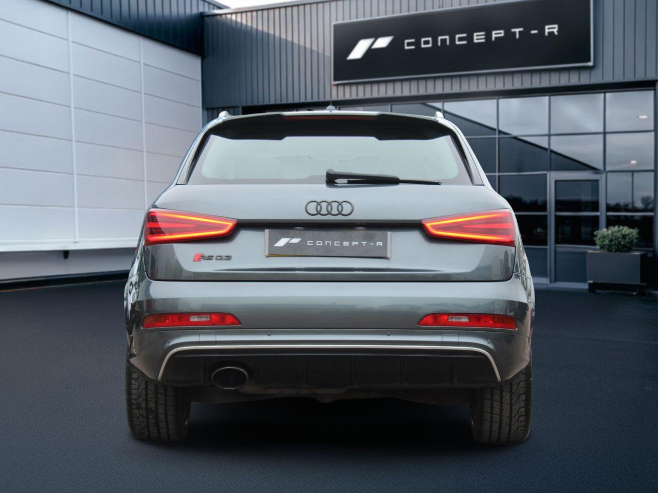 Audi RS Q3 view 5