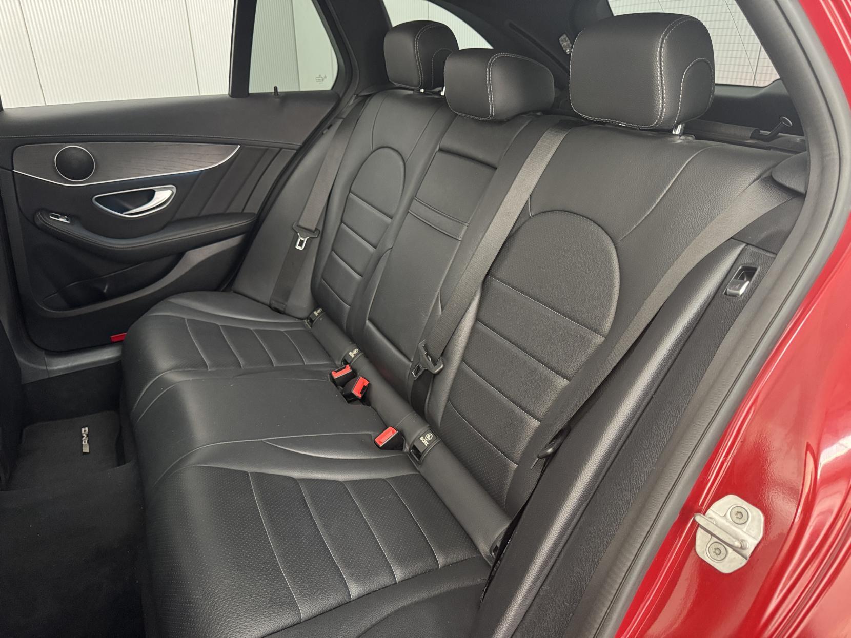 Mercedes-Benz C Class view 65