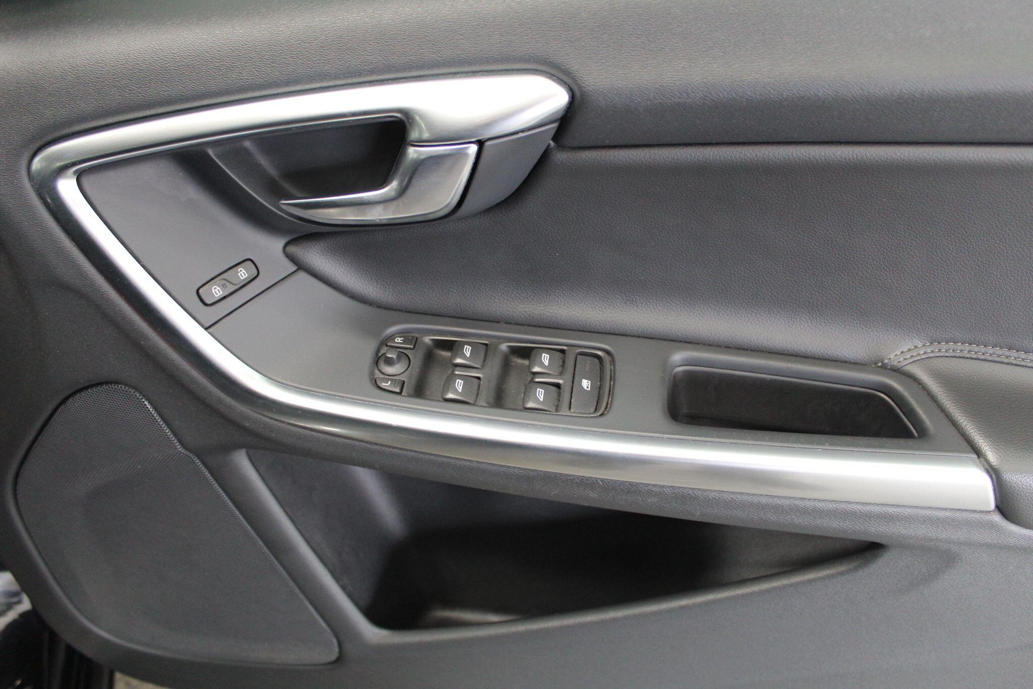 Volvo V60 view 46