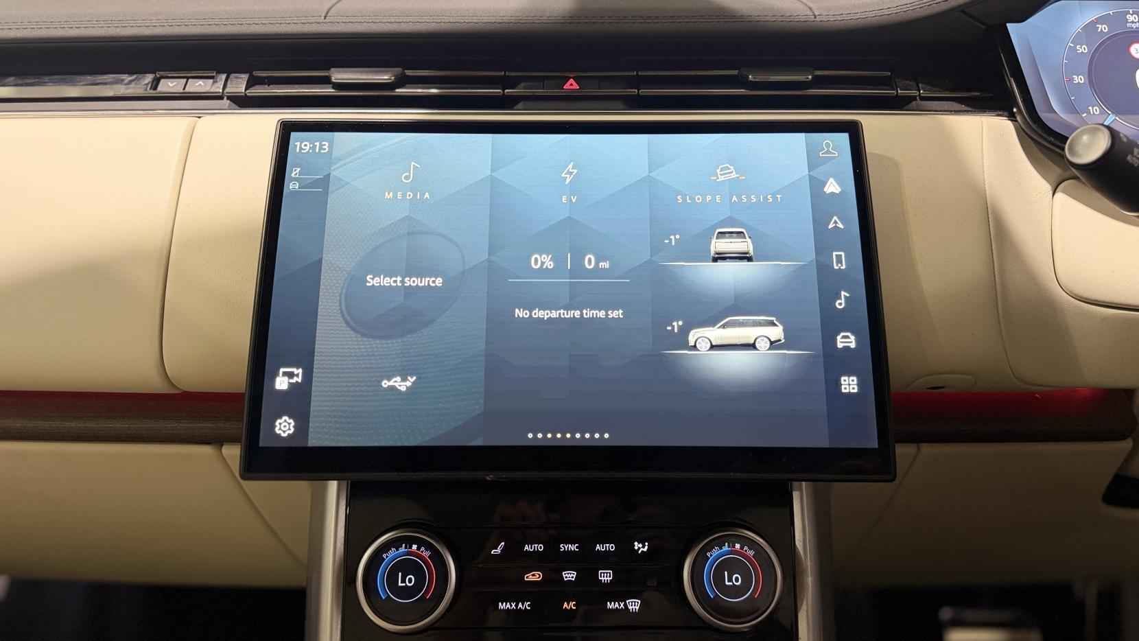 Land Rover Range Rover view 18