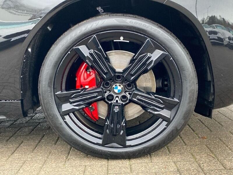BMW X3 view 14