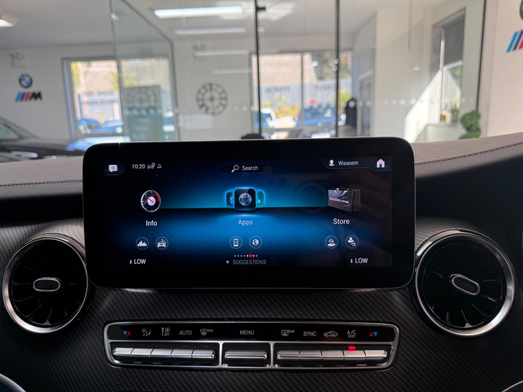 Mercedes-Benz V-Class view 33