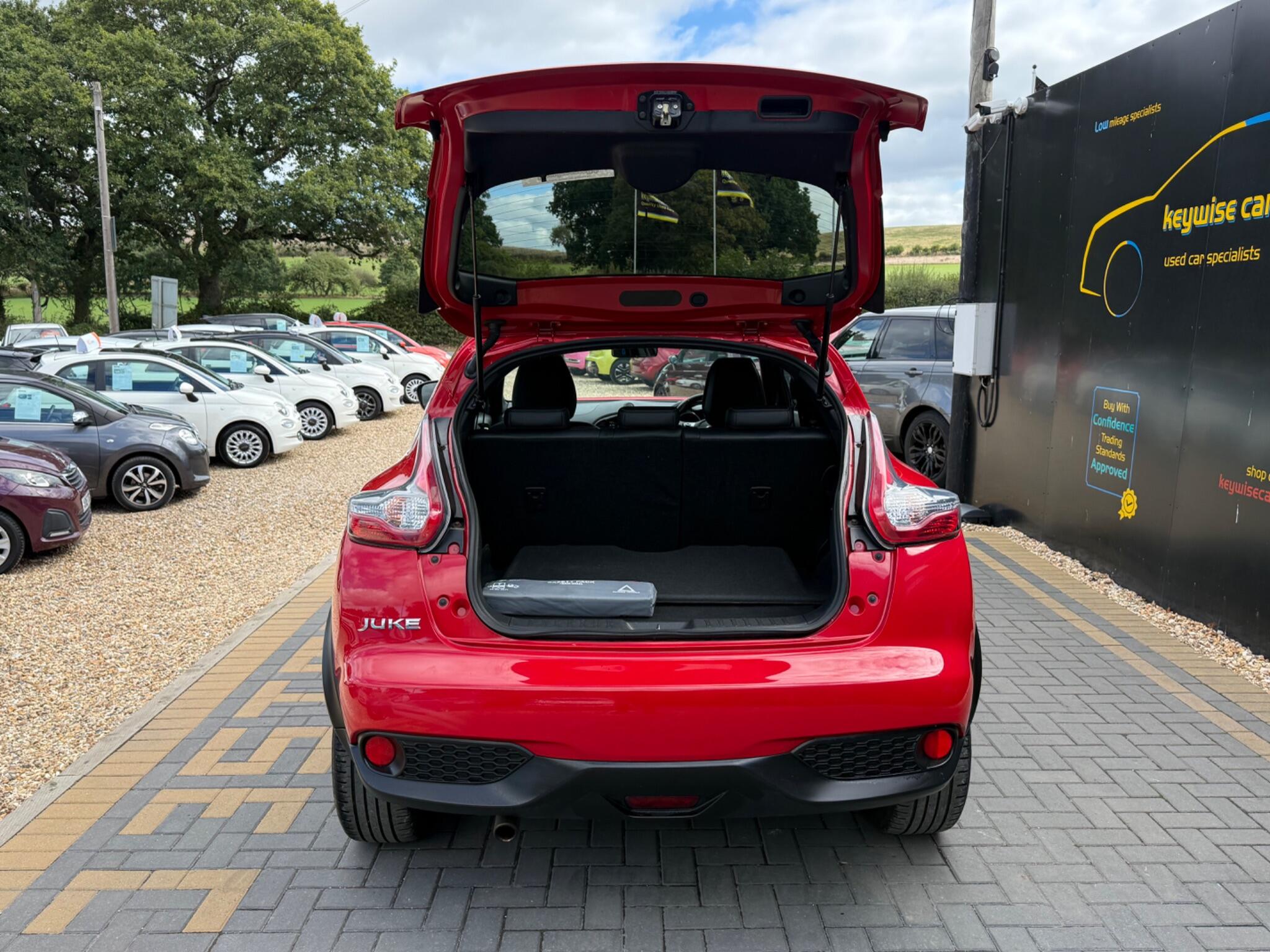 Nissan Juke view 27