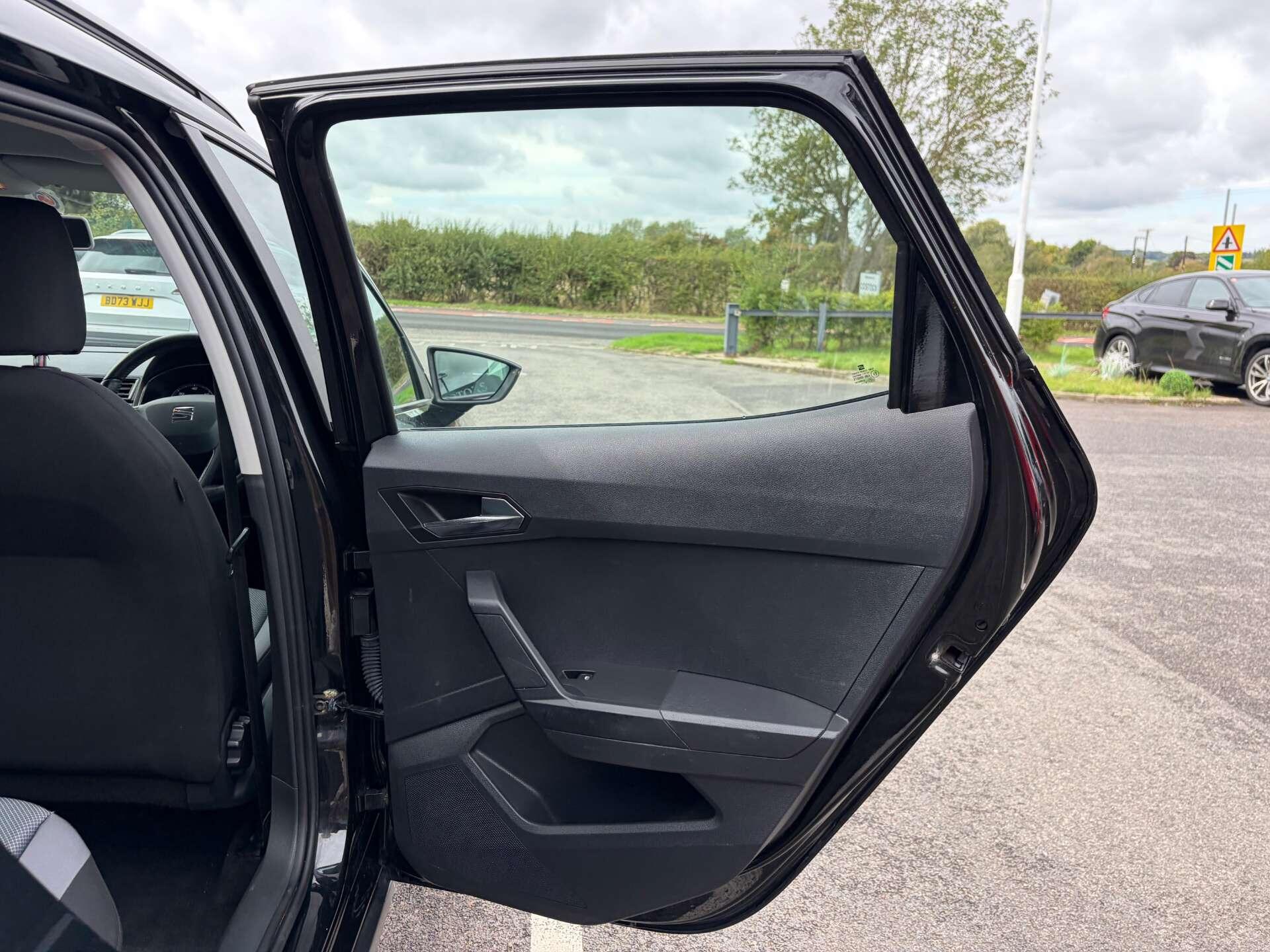 Seat Arona view 25
