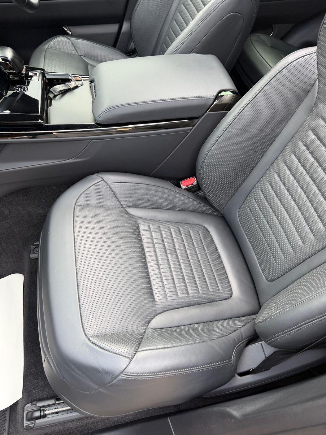 Land Rover Range Rover Sport view 40