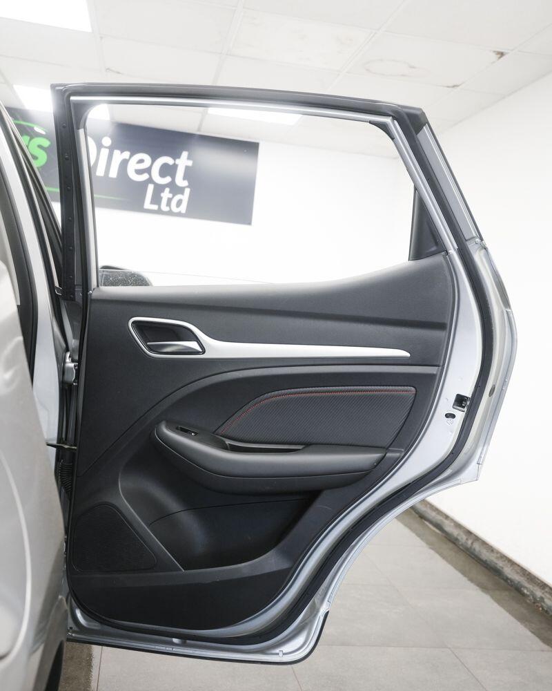 MG MG ZS view 18