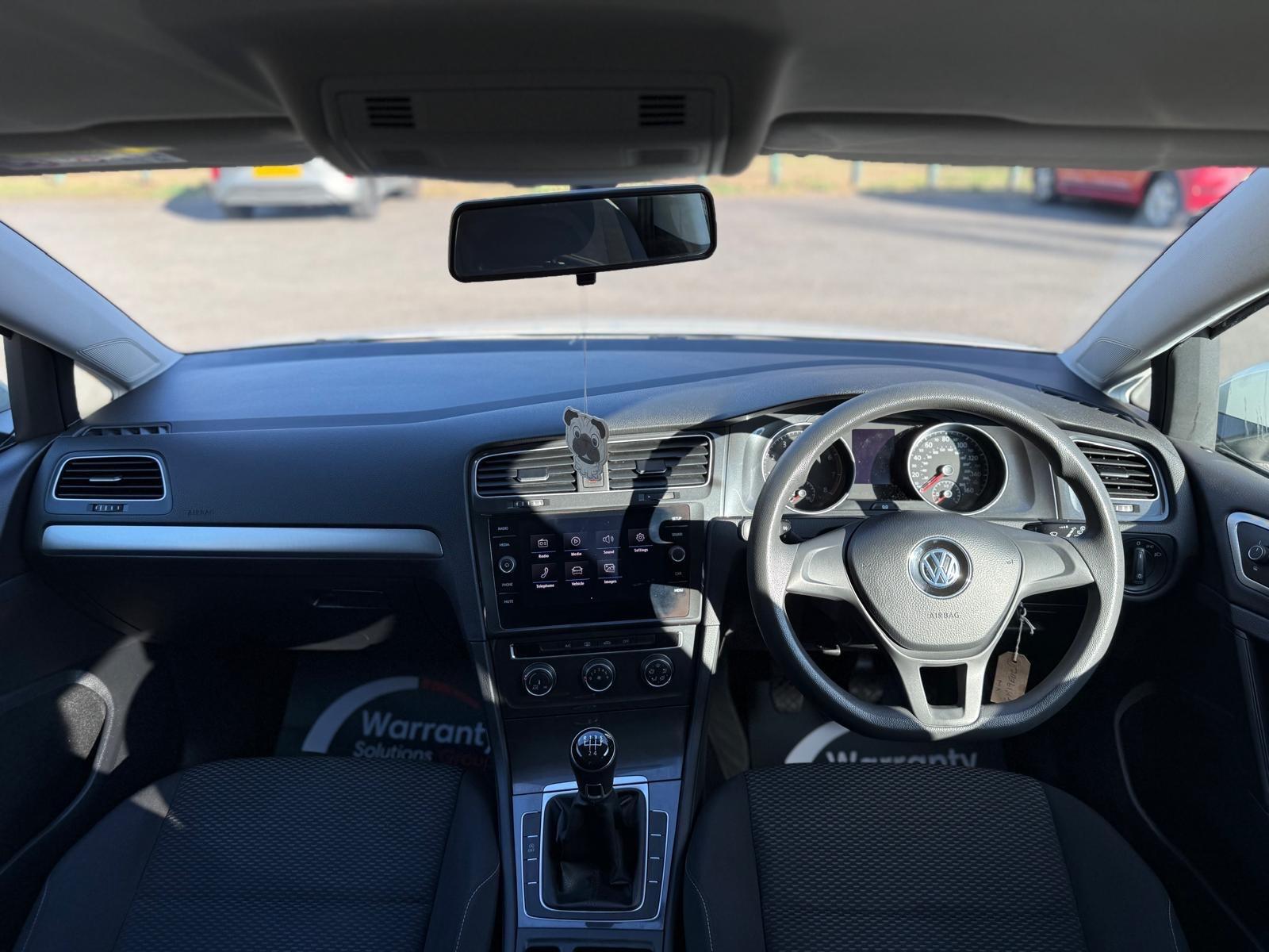 Volkswagen Golf view 29