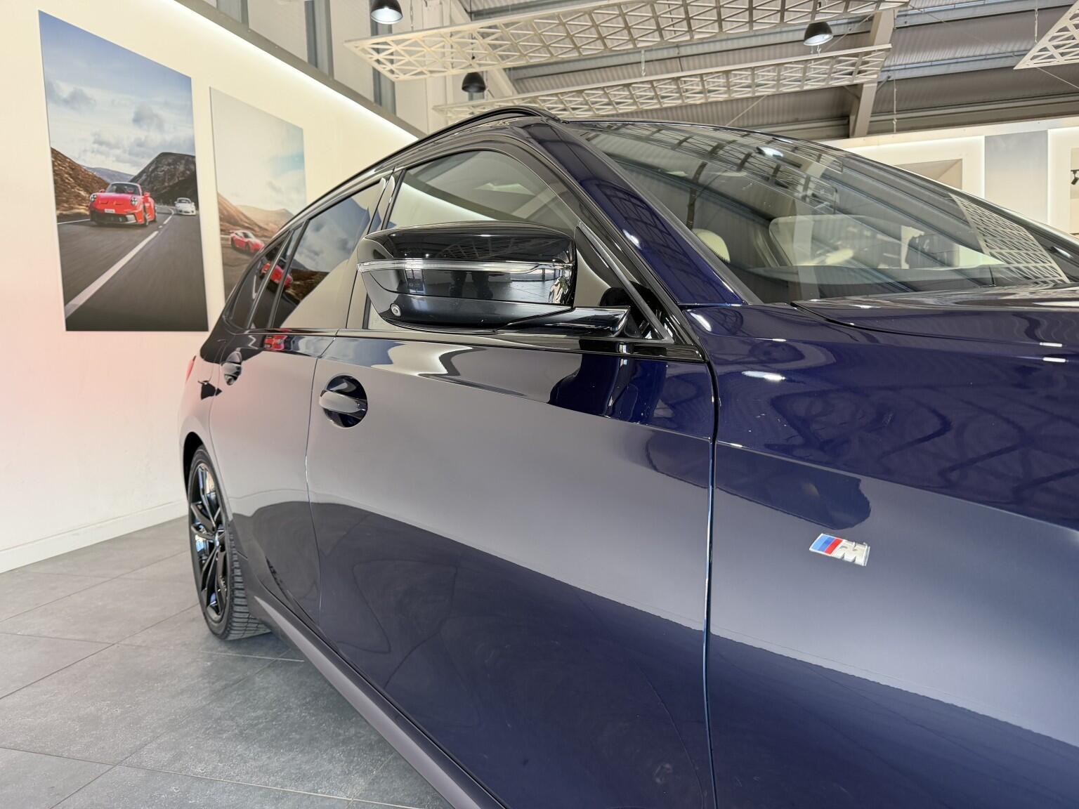 BMW 3 Series view 6